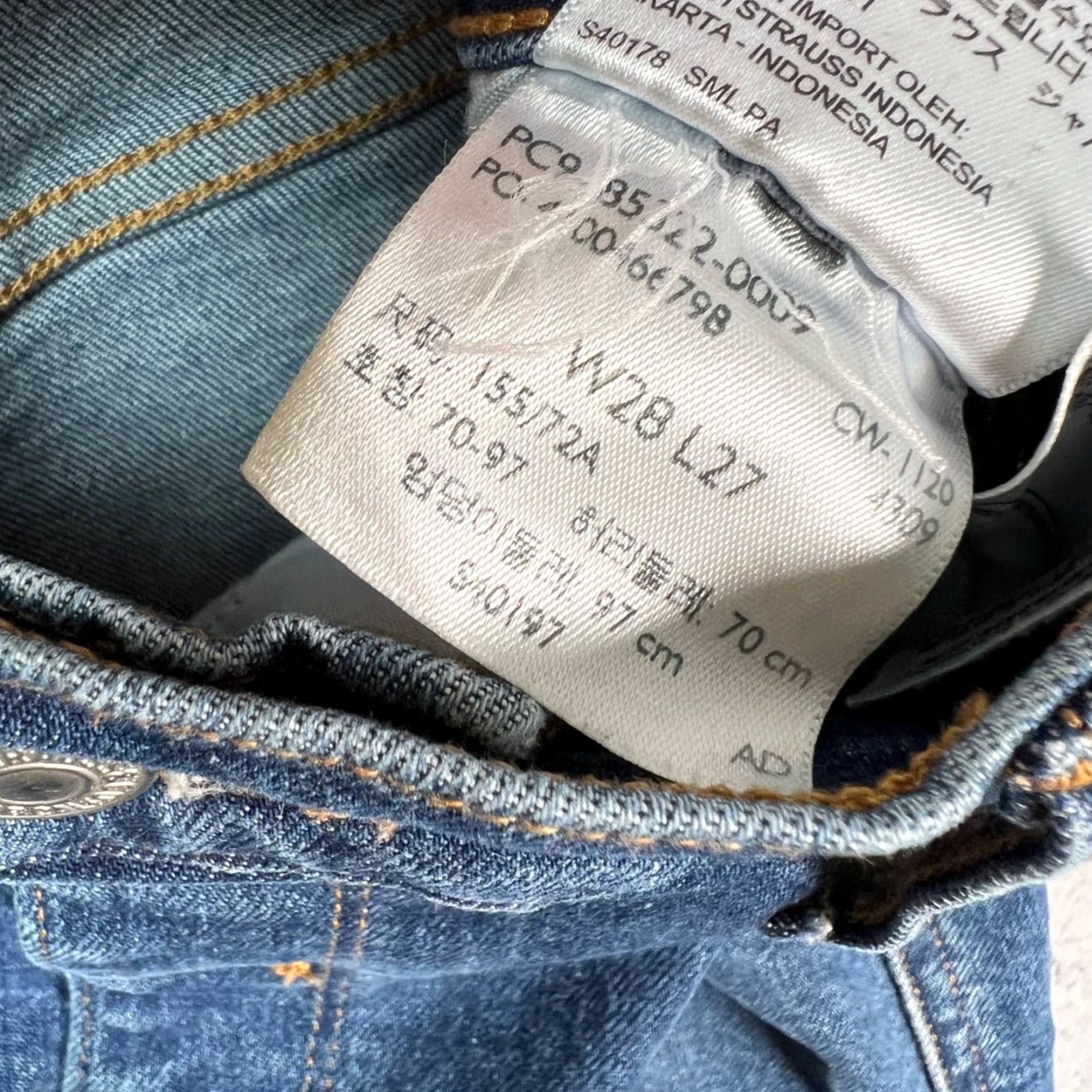 Levi's Levis Womens Jeans 28 Mile High Cropped Wide Leg Denim Medium Wash Button Fly 90s Style Womens Jeans Size 28" / US 6 / IT 42 - 4 Thumbnail