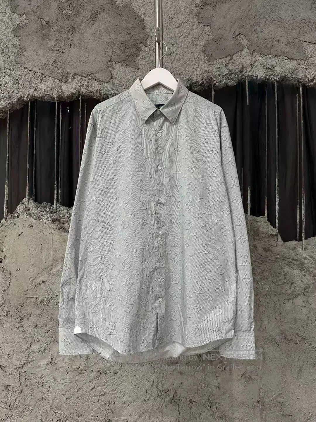 Louis Vuitton Louis Vuitton 3D Monogram Shirt. Size US M / EU 48-50 / 2 - 1 Thumbnail