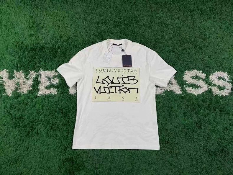 Louis Vuitton LOUIS VUITTON 1854 Graffiti Letter Tee - dmc Size US L / EU 52-54 / 3 - 1 Thumbnail