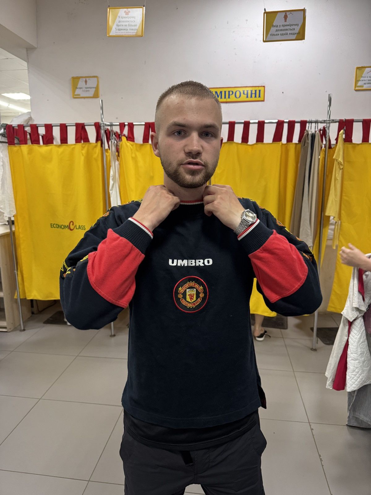 Umbro × Vintage Vintage Umbro Manchester United SHARP sweatshirt 90s rare Size US XS / EU 42 / 0 - 14 Thumbnail