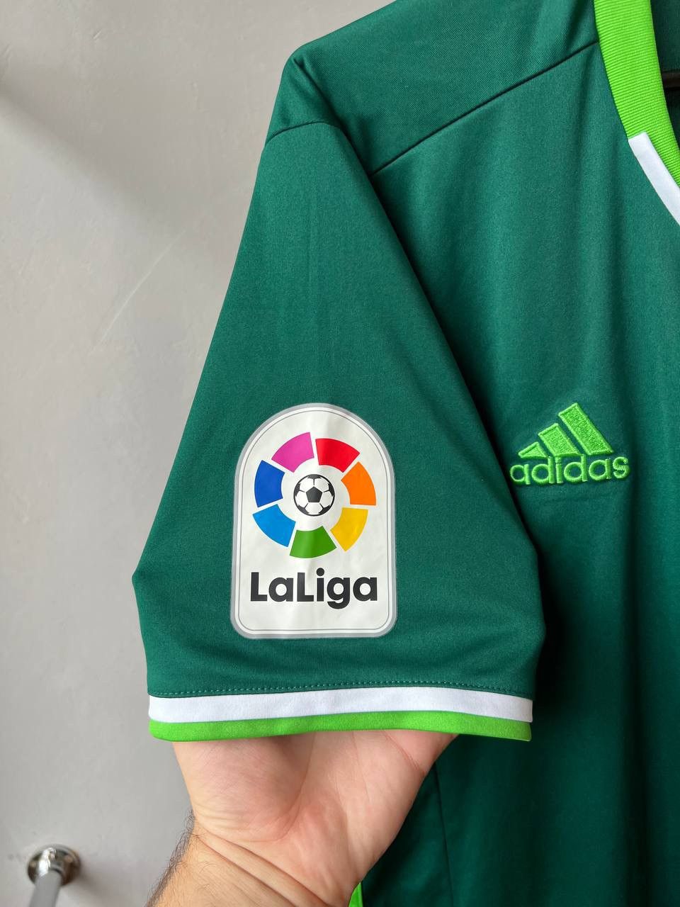 Adidas 2016/17 REAL BETIS AWAY SOCCER JERSEY FOOTBALL SHIRT SIZE L Size US L / EU 52-54 / 3 - 8 Thumbnail