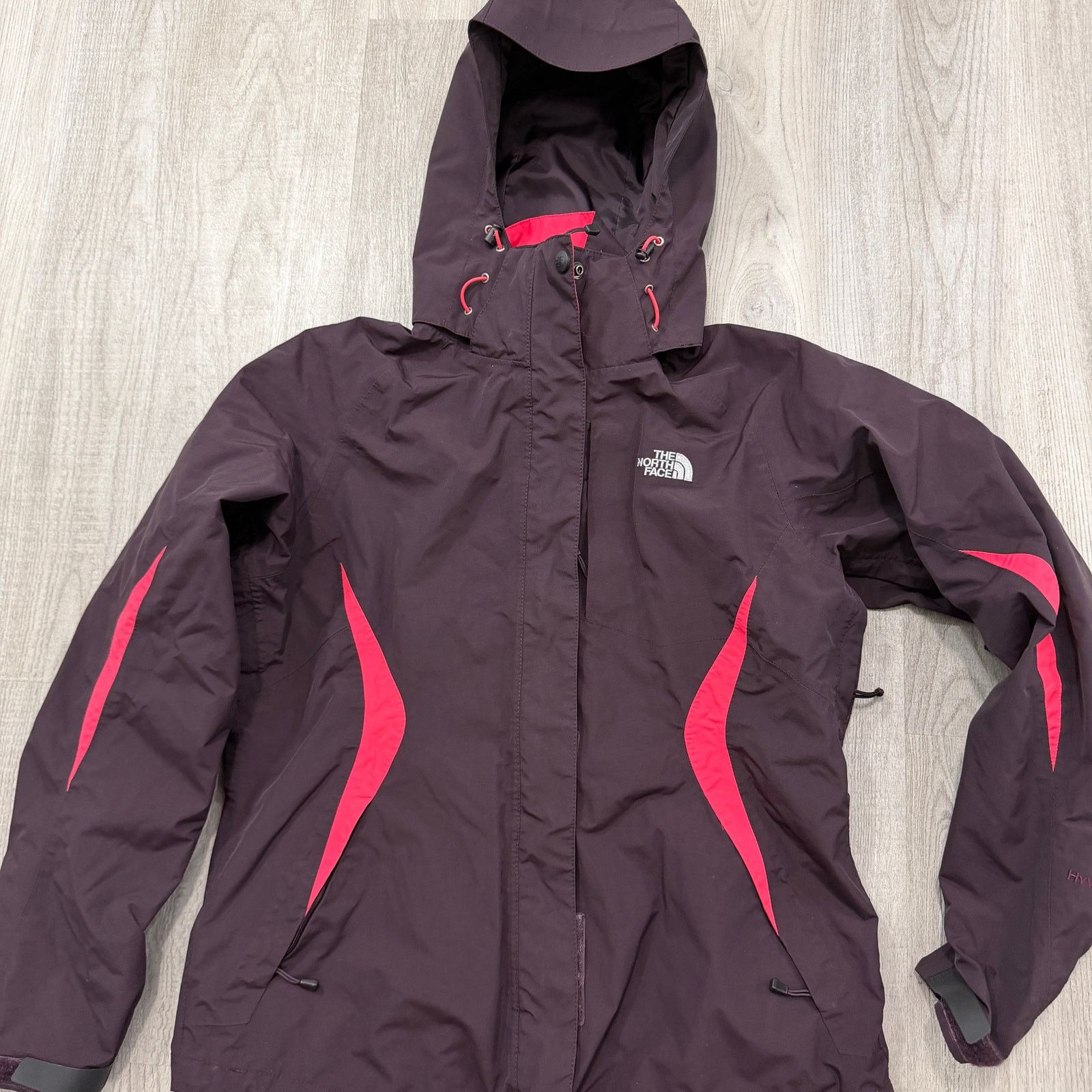 The North Face The North Face Hyvent Jacket Women's Medium Dark Red Pink Size M / US 6-8 / IT 42-44 - 2 Thumbnail