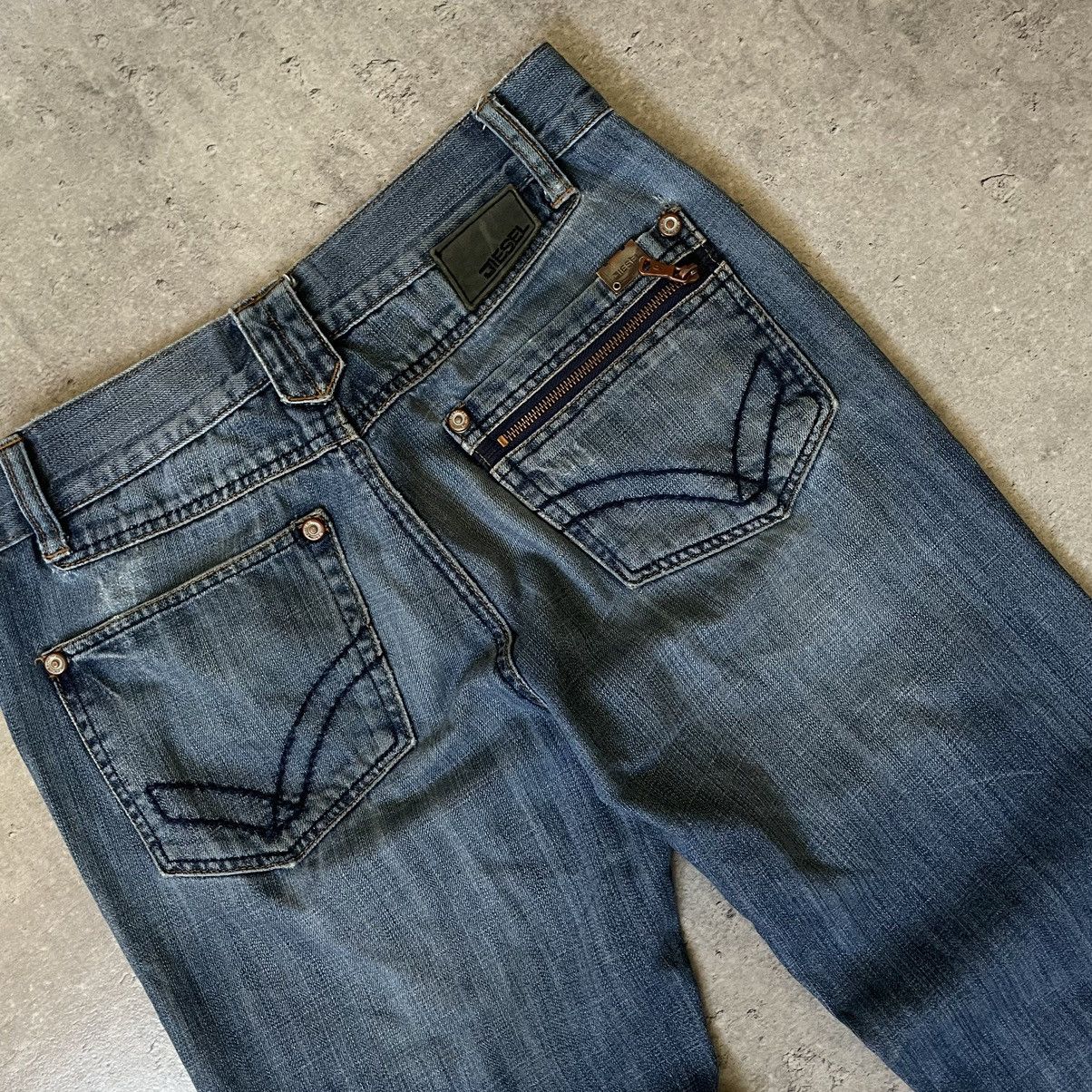 Diesel × Diesel Black Gold × Vintage Vintage Diesel Dexter Flared Fit Pocket Logo Pants Size US 32 / EU 48 - 4 Thumbnail