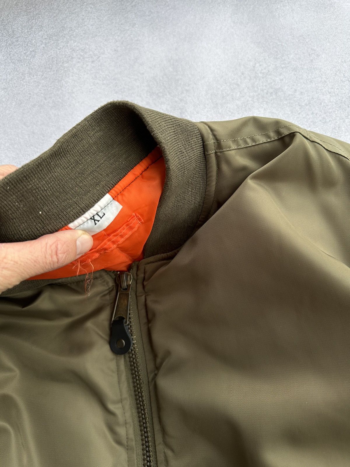 Vintage Vintage MA-1 Nylon Khaki Bomber Jacket Size US XL / EU 56 / 4 - 7 Thumbnail
