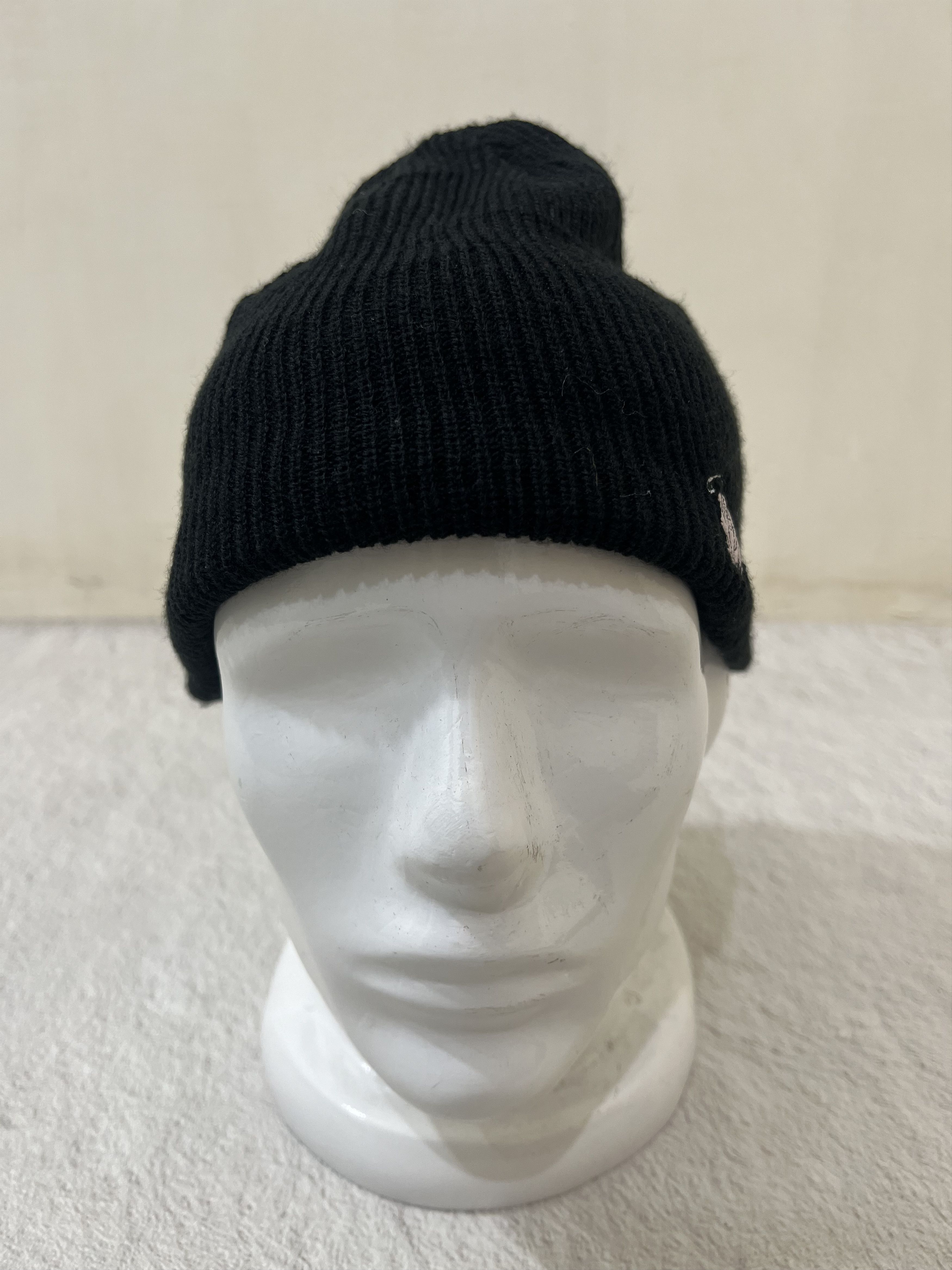 Undercover 2000s Undercover x Gu Japanese Patch Flower Beanie Knit y2k Size ONE SIZE - 2 Thumbnail