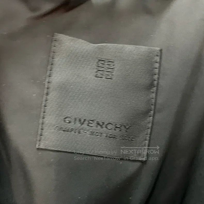 Givenchy Givenchy Black Embossed Magic Tape Puffer Vest Size Size US M / EU 48-50 / 2 - 3 Thumbnail