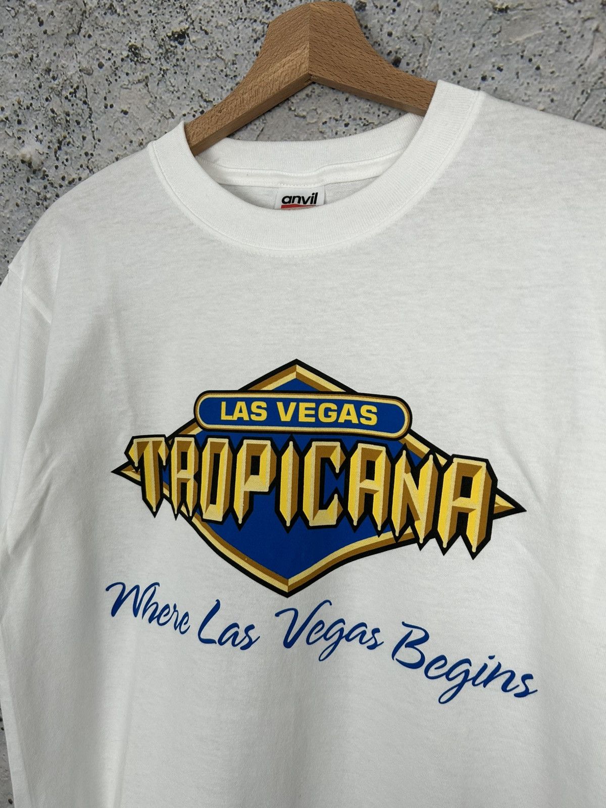 Vintage Vintage Tropicana Club Las Vegas 90s Graphic Tee USA Size US M / EU 48-50 / 2 - 3 Thumbnail