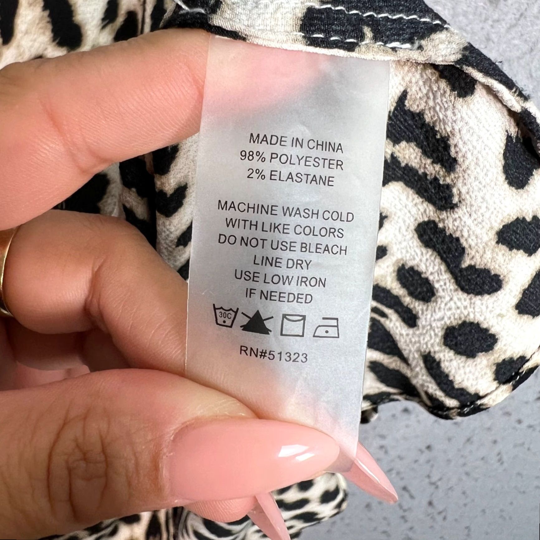 Vince Camuto Vince Camuto Blouse Womens Size XS Leopard Print Sleeveless Size XS / US 0-2 / IT 36-38 - 4 Thumbnail