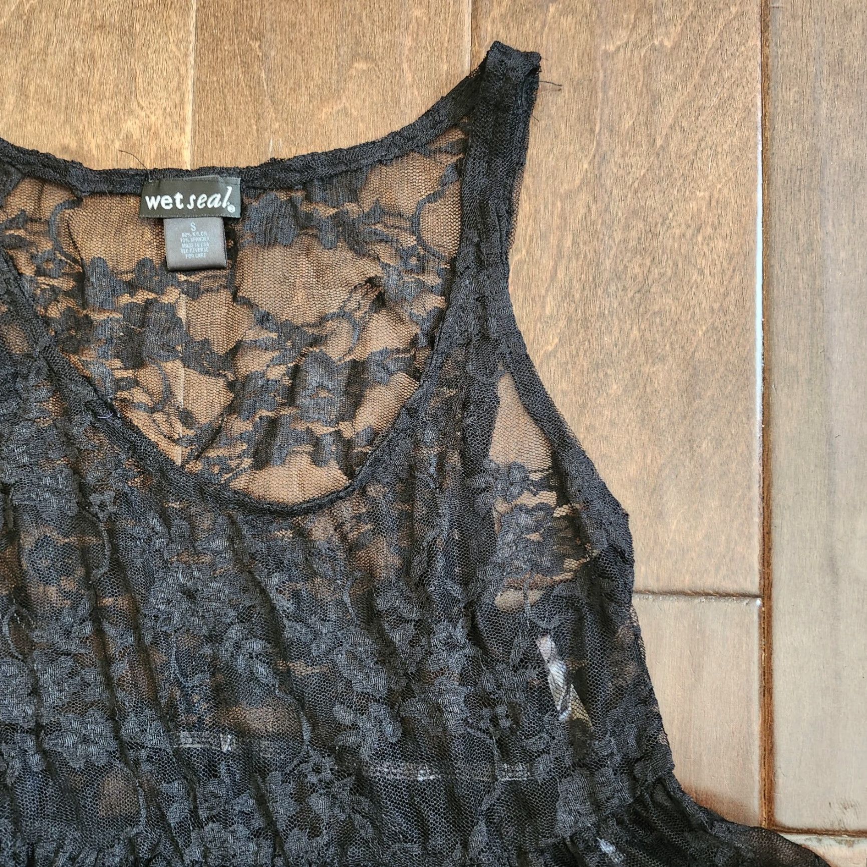 Vintage VINTAGE Wet Seal Black Sleeveless Lace Blouse - Size Small Women Shirt - Sheer Floral, Pullover, Casual, Regular Fit Size S / US 4 / IT 40 - 6 Thumbnail