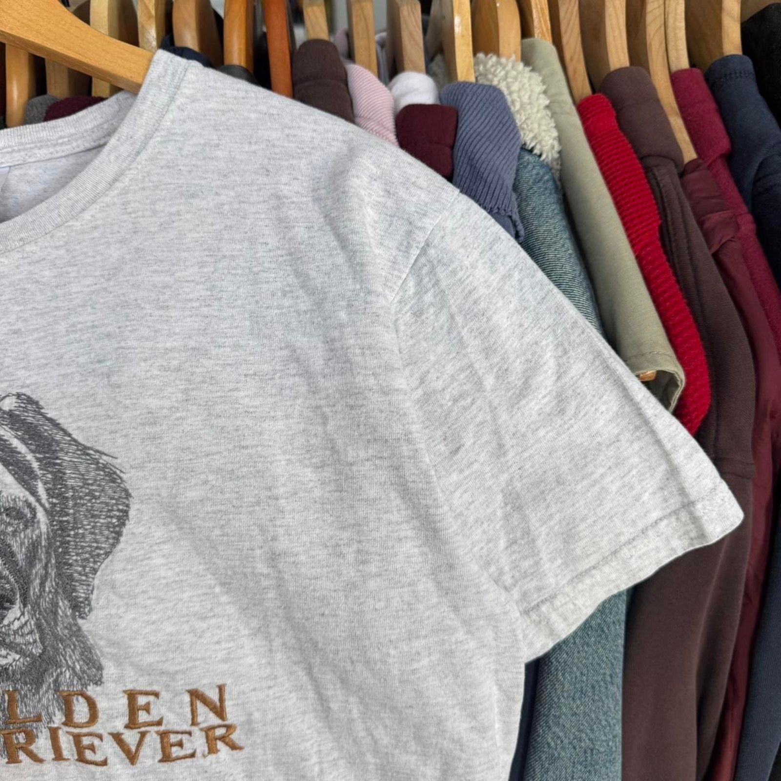 Anvil Vintage Golden Retriver Embroidered T-Shirt With Cool Design Size US M / EU 48-50 / 2 - 4 Thumbnail