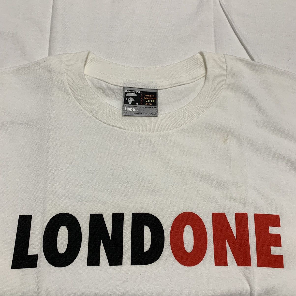 Bape Bape Large London White Tee A Bathing Ape One Year Vintage Size US L / EU 52-54 / 3 - 3 Thumbnail