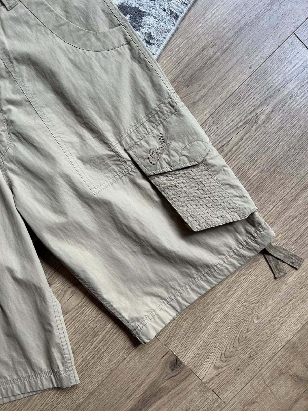 O'Neill O'neill Vintage 2000's big skull print Y2K man's shorts Size US 34 / EU 50 - 5 Thumbnail