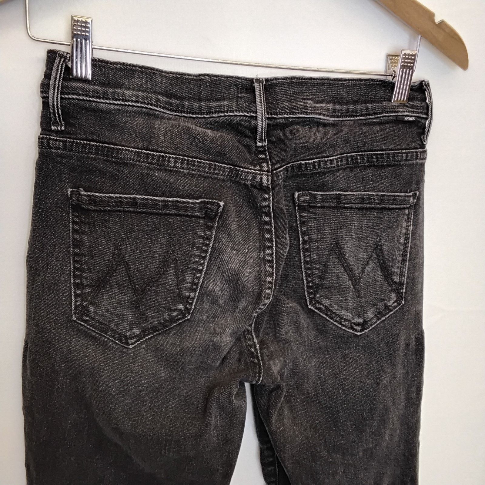MOTHER Mother The Weekender Fray Jean Women's 28x30 Black Dark Wash Size 28" / US 6 / IT 42 - 5 Thumbnail
