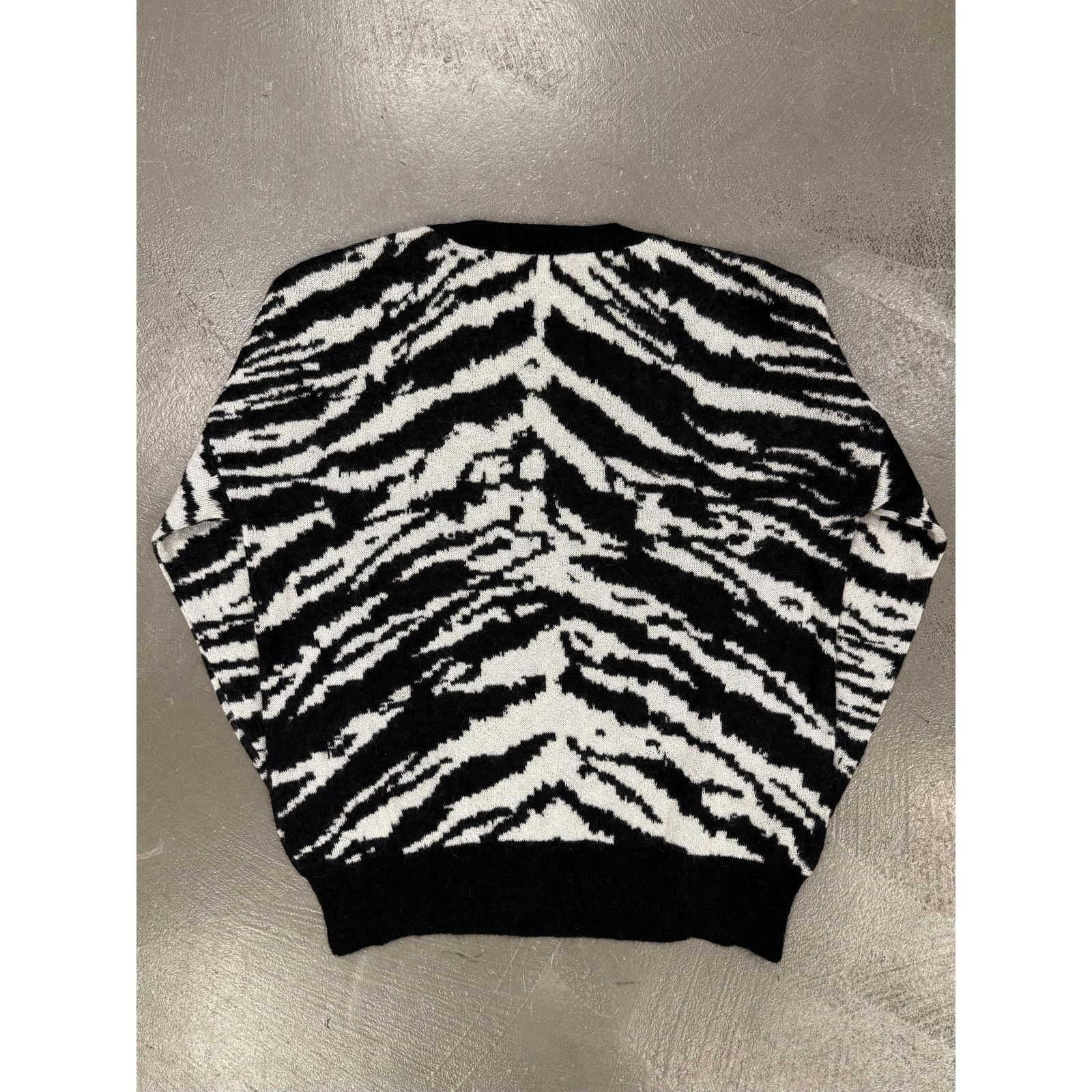 Saint Laurent Paris 2015 Saint Laurent Paris by Hedi Slimane tiger stripe knit Size XS / US 0-2 / IT 36-38 - 5 Thumbnail