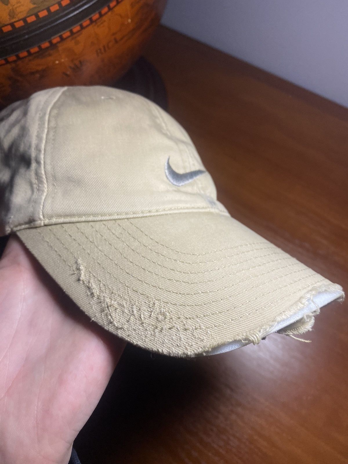 Nike × Vintage ARCHIVE nike vintage Y2K cap distressed beige thrashed 80ss Size ONE SIZE - 4 Thumbnail