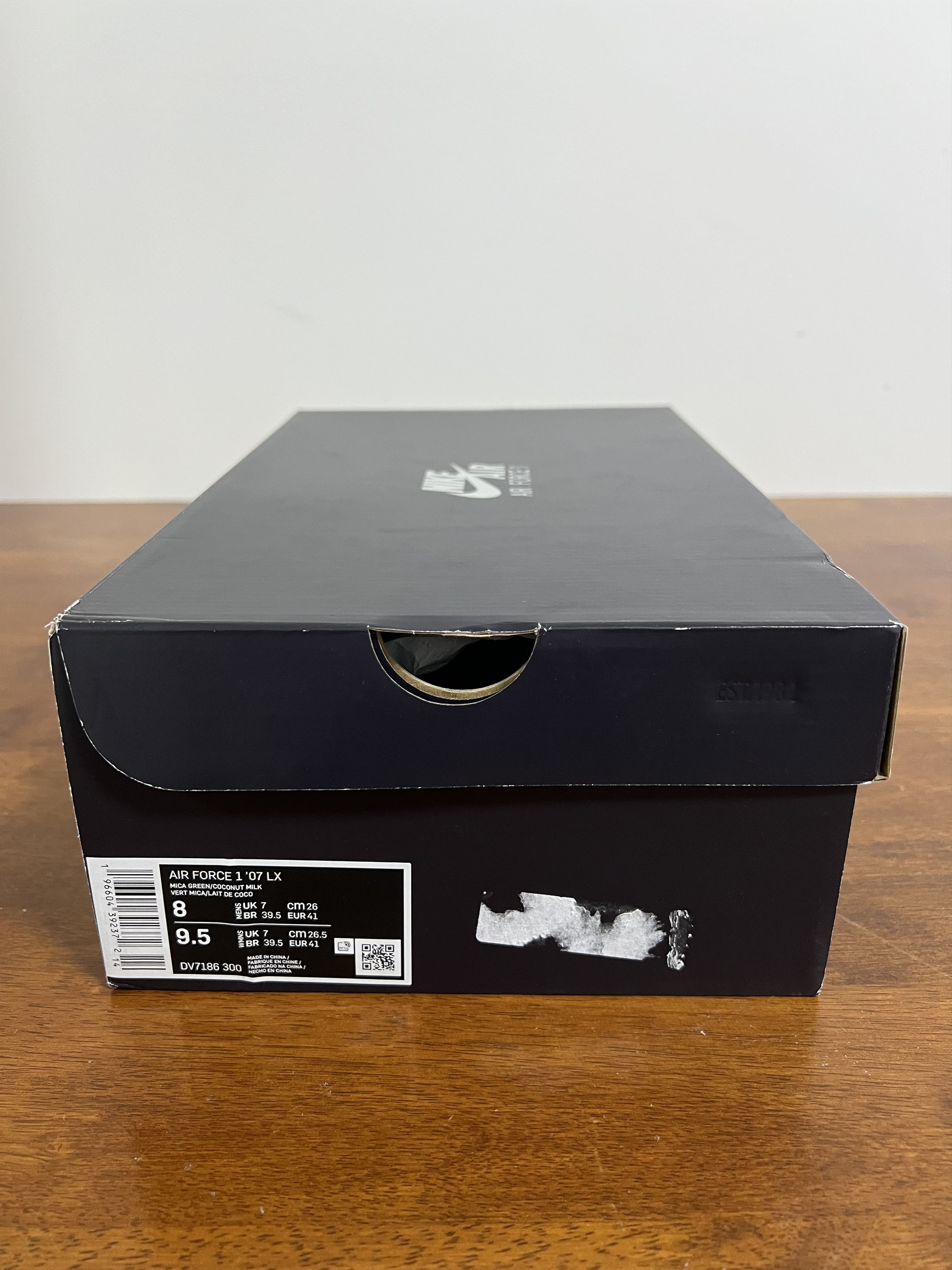 Nike 💚 2023 Nike Air Force 1 '07 LX Mica Green/Coconut Milk NEW Size US 8 / EU 41 - 17 Thumbnail