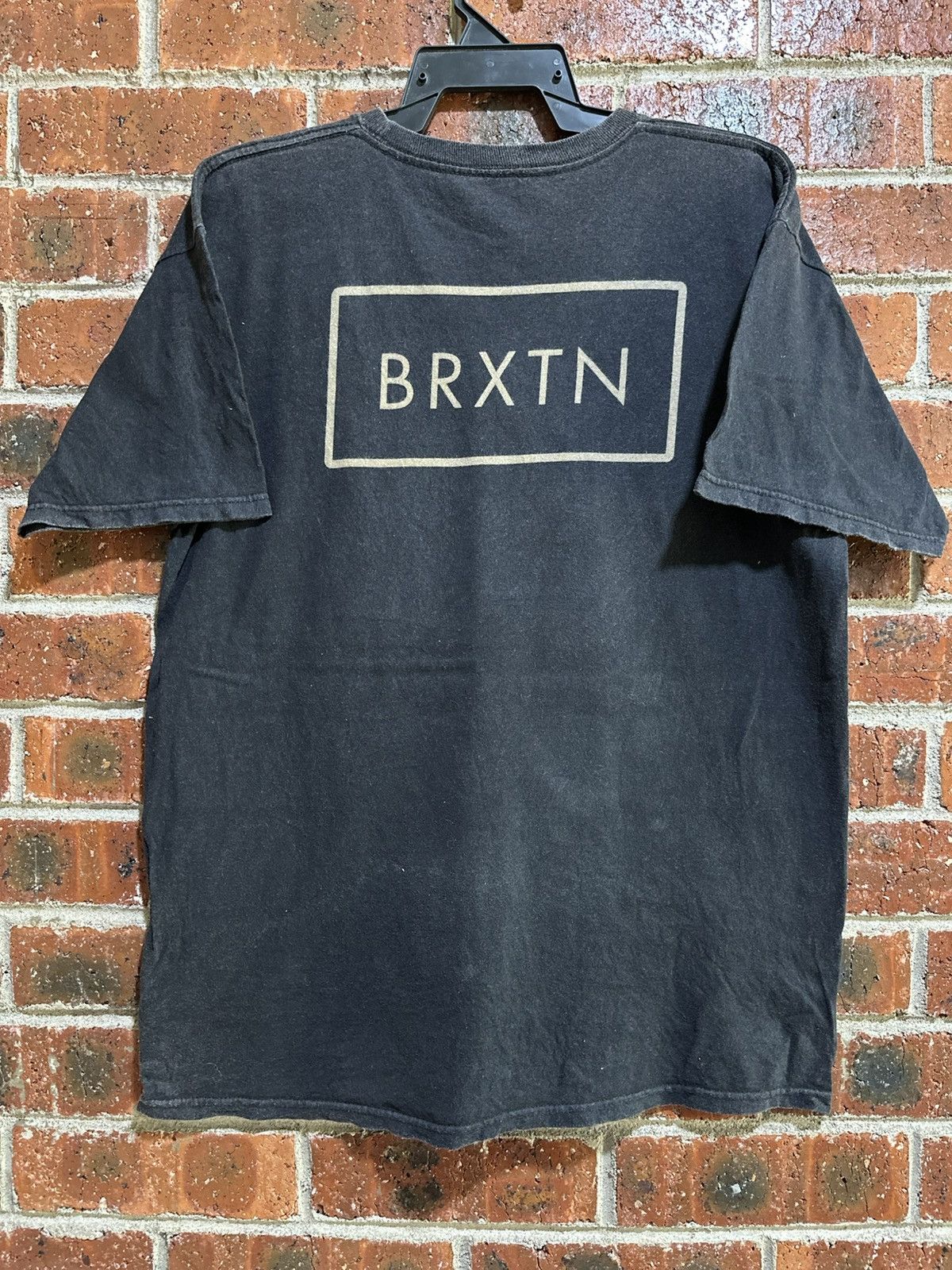 Brixton Thrashed Vintage Brixton Skateboard Box Logo Faded Tee Size US L / EU 52-54 / 3 - 1 Thumbnail
