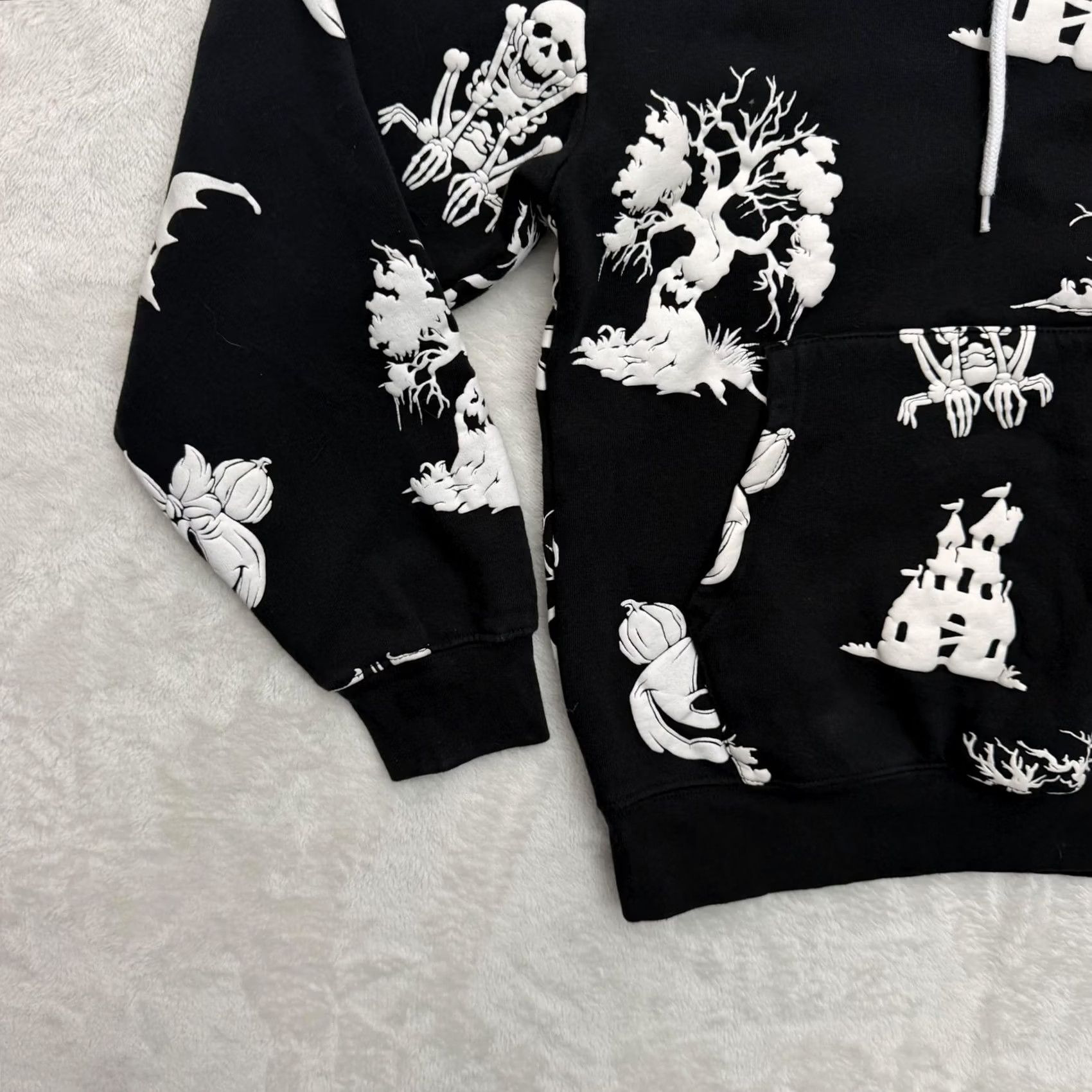 Disney Disney Mickey Minnie Hoodie Shirt Mens S Black Halloween Glow In The Dark Size US S / EU 44-46 / 1 - 7 Thumbnail