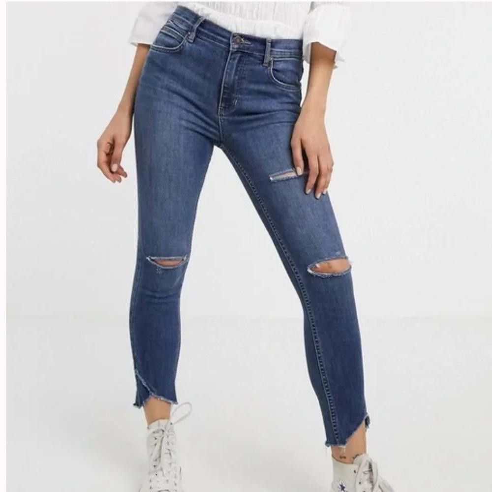 Free People Free People l Garden Party Cross Hem Skinny Jeans Size 28 Size 28" / US 6 / IT 42 - 1 Thumbnail
