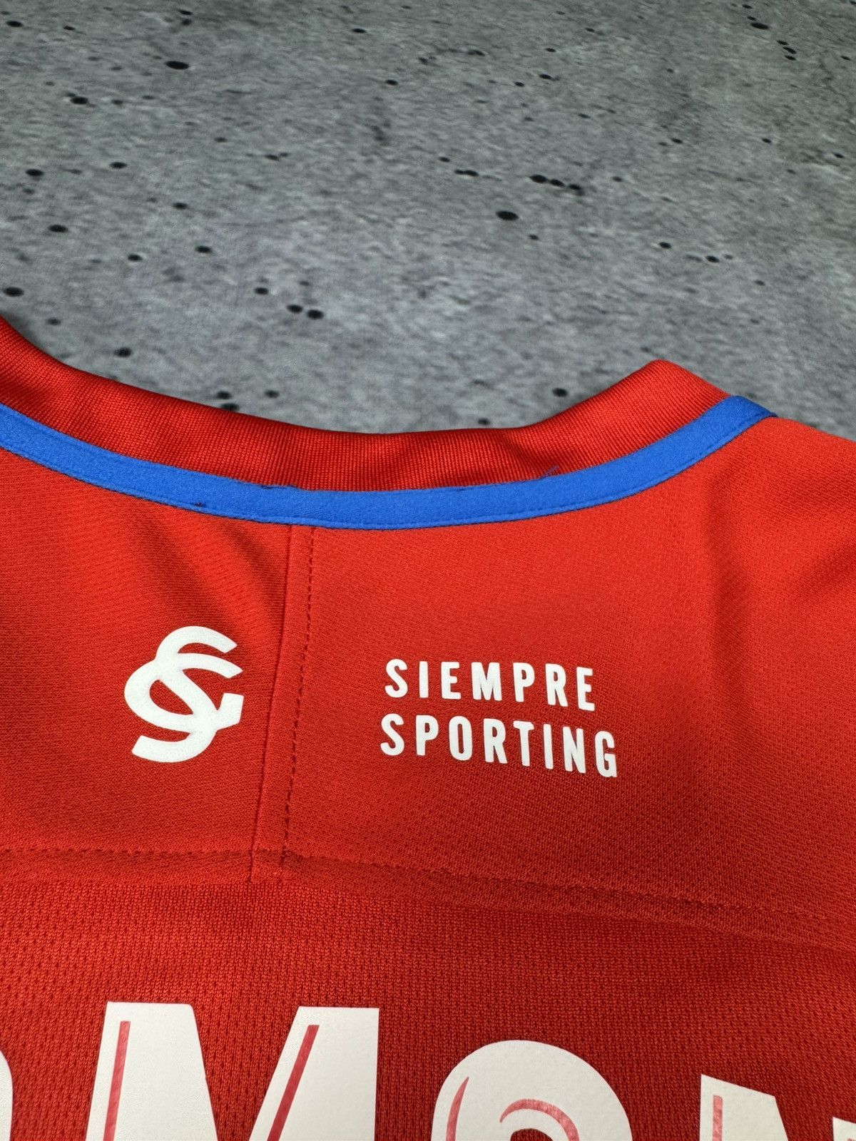 Nike Sporting Gijon Carmona Football Jersey Size US S / EU 44-46 / 1 - 9 Thumbnail