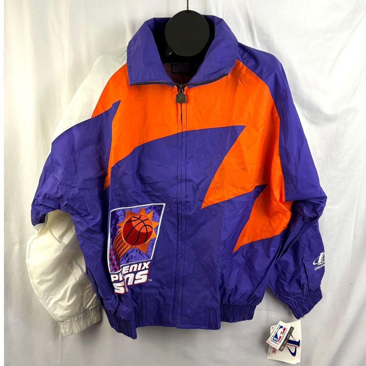 Logo Athletic VTG 90s NBA Phoenix Suns Sharktooth Windbreaker Jacket L NWT Size US L / EU 52-54 / 3 - 1 Thumbnail