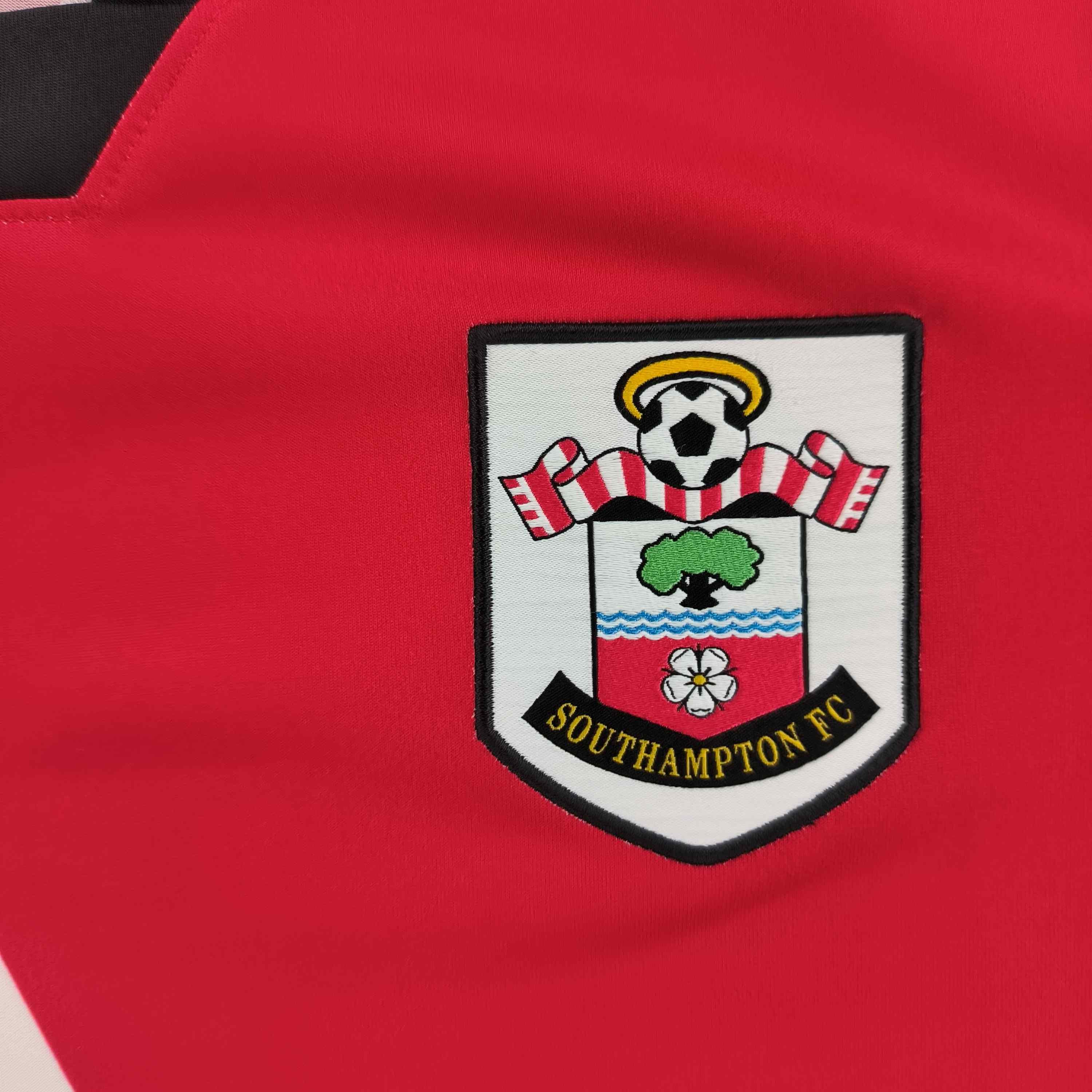 Under Armour Southampton 2020-21 home sponsorless football jersey size L Size US L / EU 52-54 / 3 - 3 Thumbnail