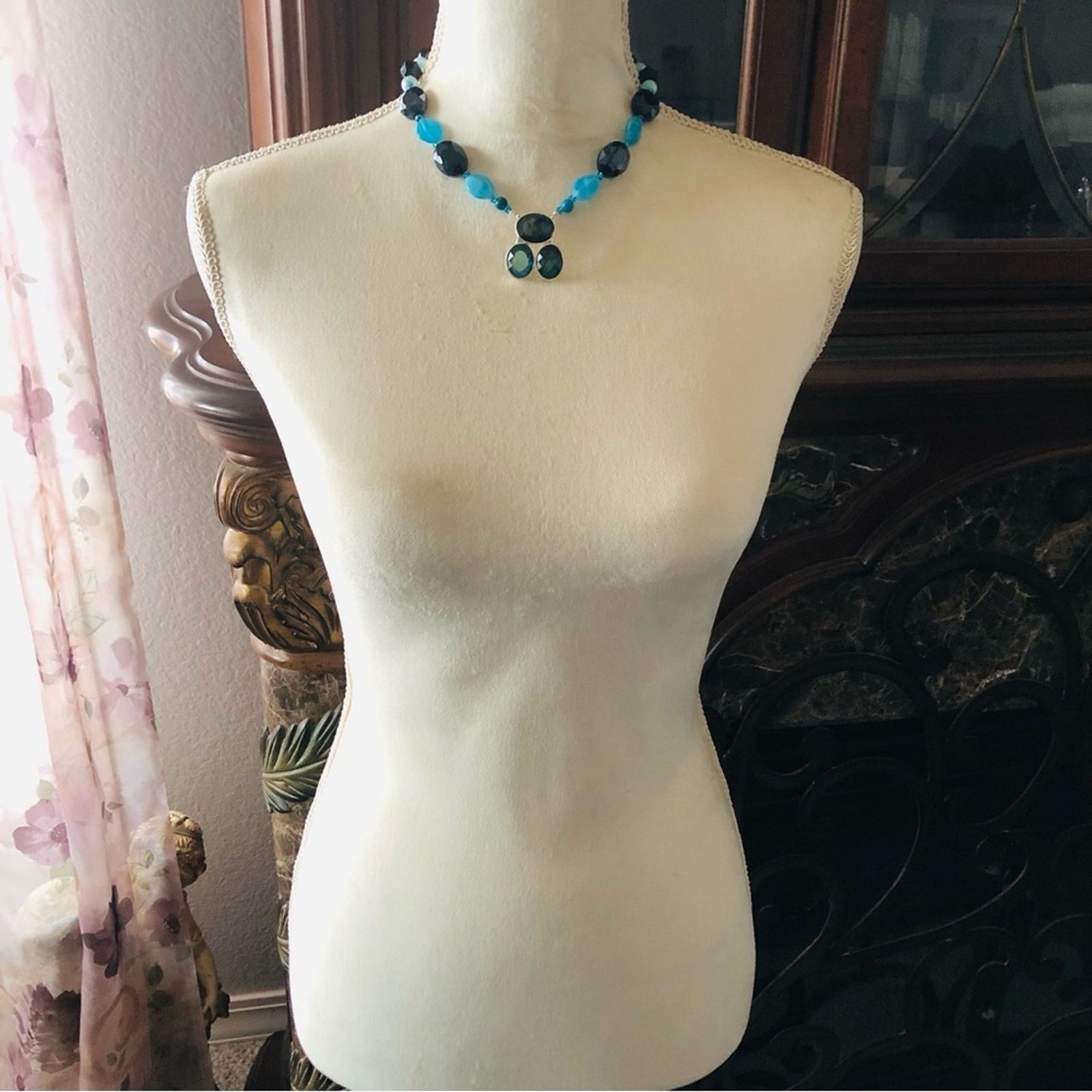 Handmade Handcrafted chunky jet crystal agate howlite stone necklac Size ONE SIZE - 6 Thumbnail