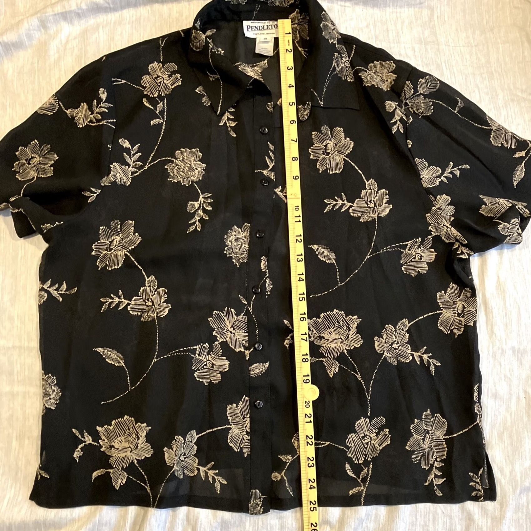 Pendleton VINTAGE Pendleton Floral Blouse Hawaiian Button Up Size 18 Black Tan Women Size XXL / US 16-18 / IT 52-54 - 5 Thumbnail