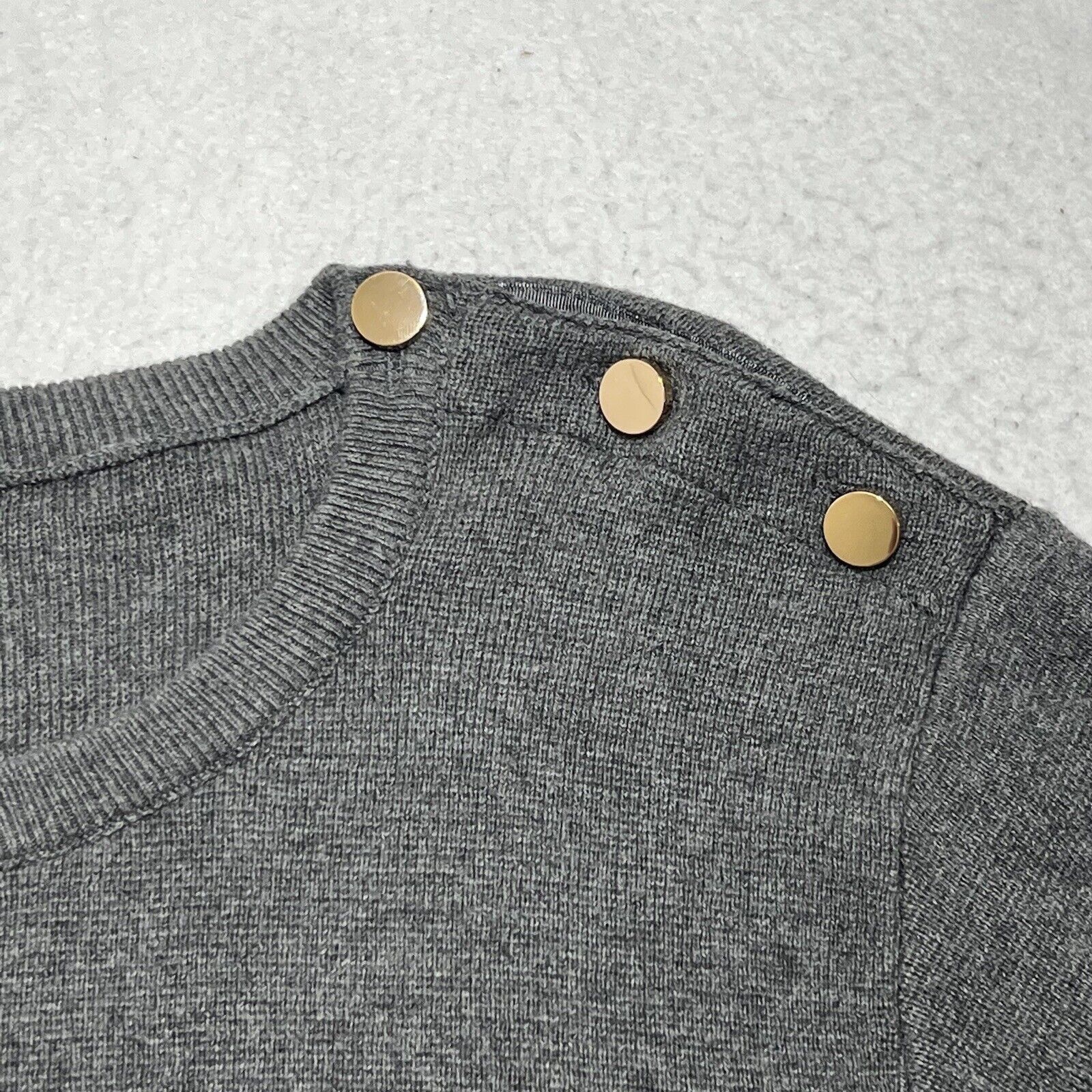 Izod IZOD Bell Sleeve Crewneck Pullover Sweater Gray Black Stripe Size XS / US 0-2 / IT 36-38 - 4 Thumbnail