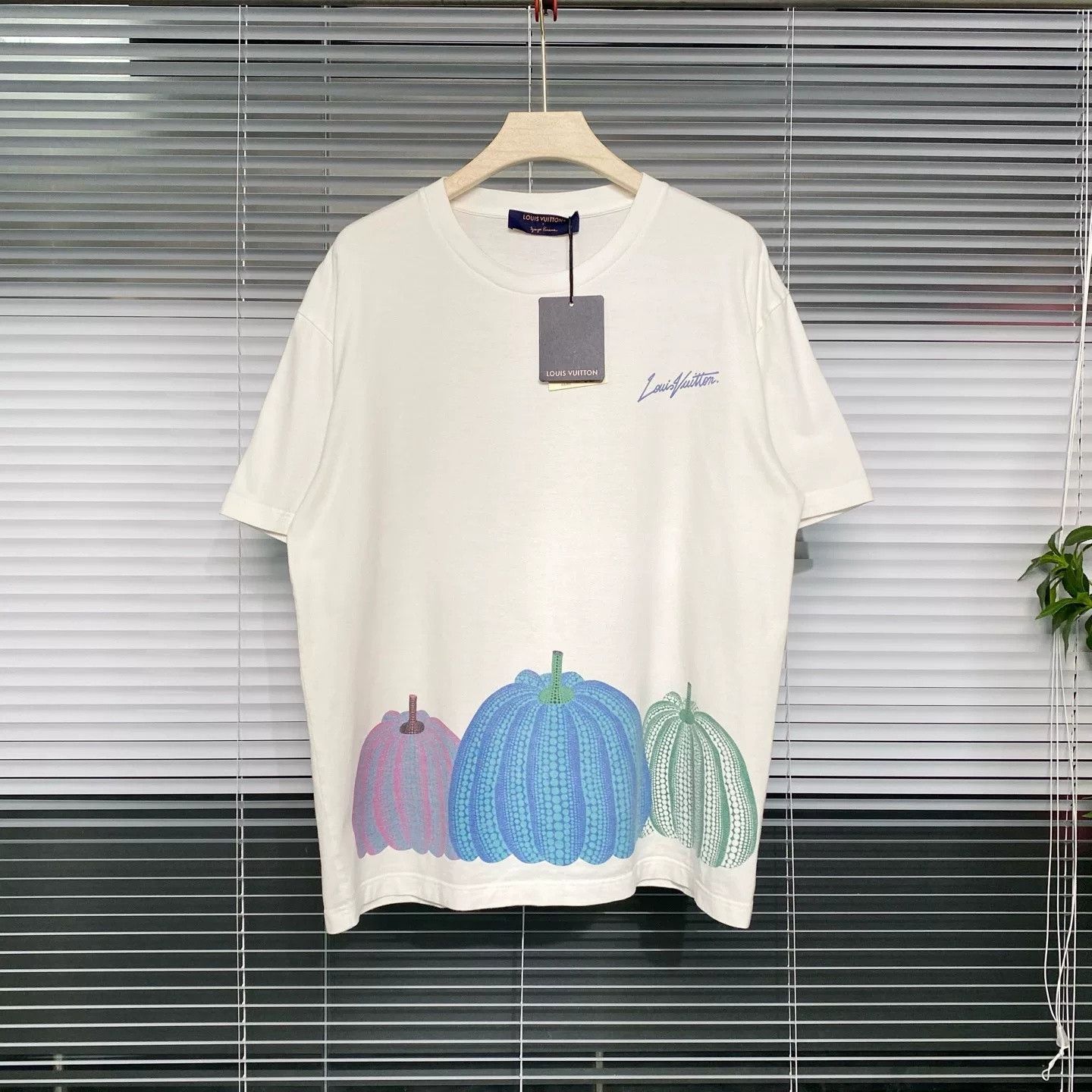 Louis Vuitton LV x Yayoi Kusama Polka Dot Pumpkin T-Shirt Size US XL / EU 56 / 4 - 1 Thumbnail