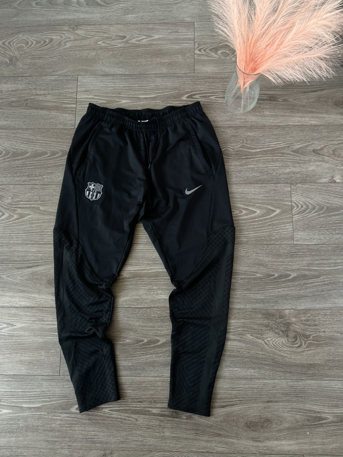 Nike Nike FCB Barcelona Football Slim Fit Regular Sweatpants Size US 34 / EU 50 - 2 Thumbnail