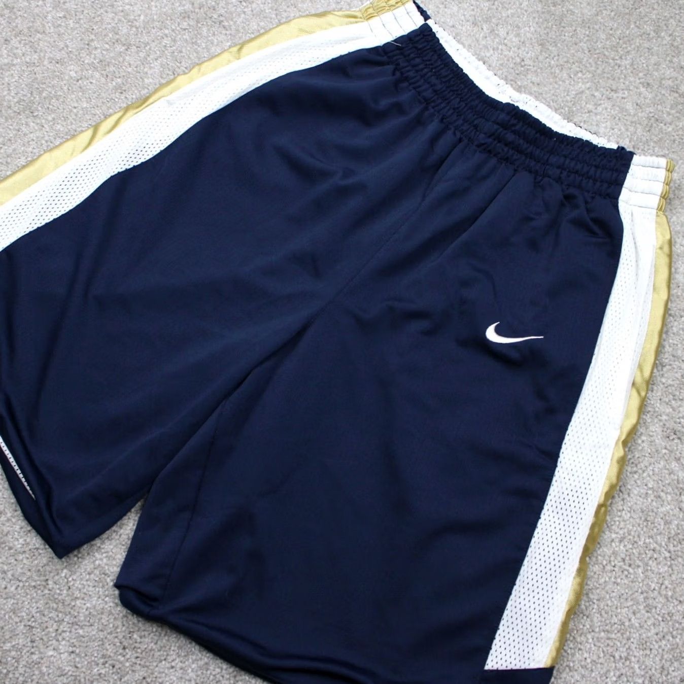 Nike Nike Hoops Shorts Mens Medium Reversible 9" Inseam Blue/White/Yellow Basketball Athletic Casual Sports 90s Retro Mens Size US 31 - 3 Thumbnail