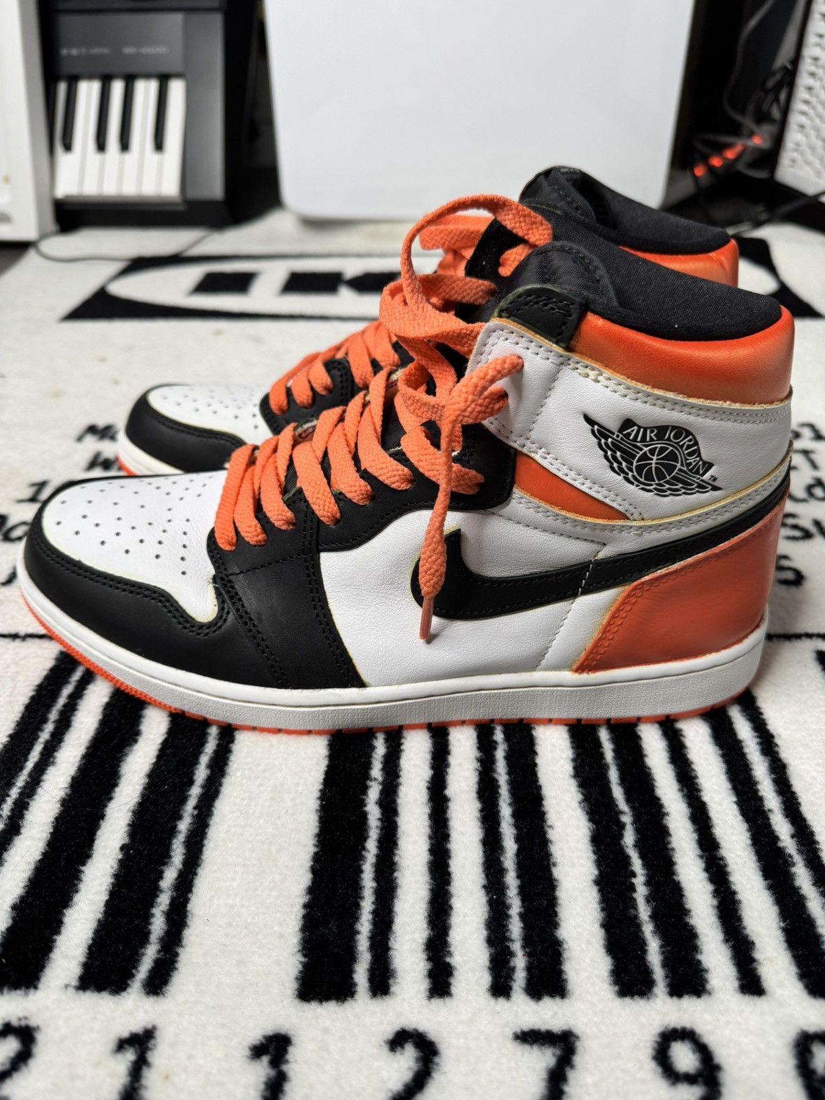 Air Jordan Retro High OG Shattered Custom