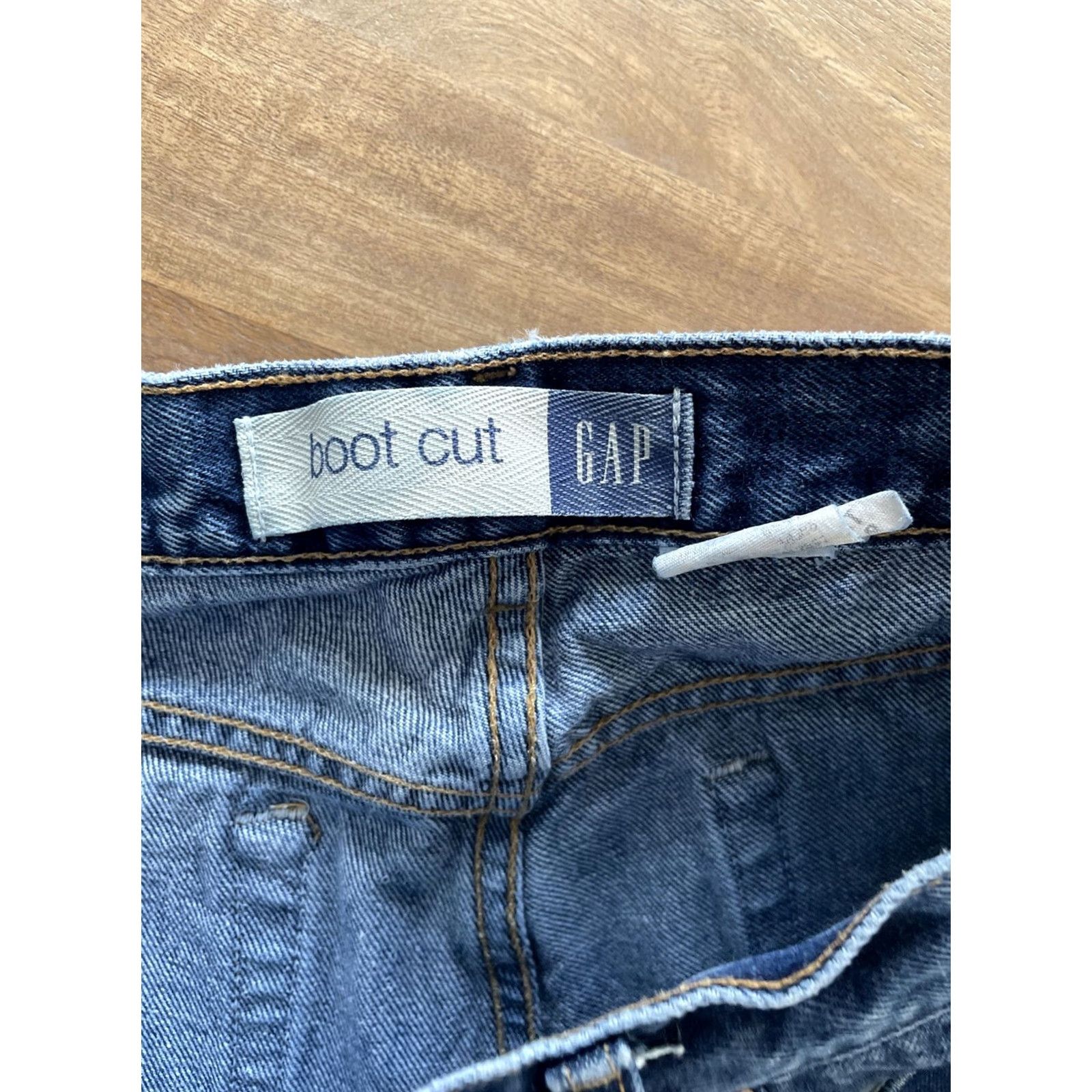Gap VINTAGE Gap Relaxed Bootcut Jeans Womens 14 Reg 32x30 High Rise Button Fly Blue Denim 5-Pocket Womens Jeans Boys? Wait. Size 36" / US 14 / IT 50 - 3 Thumbnail