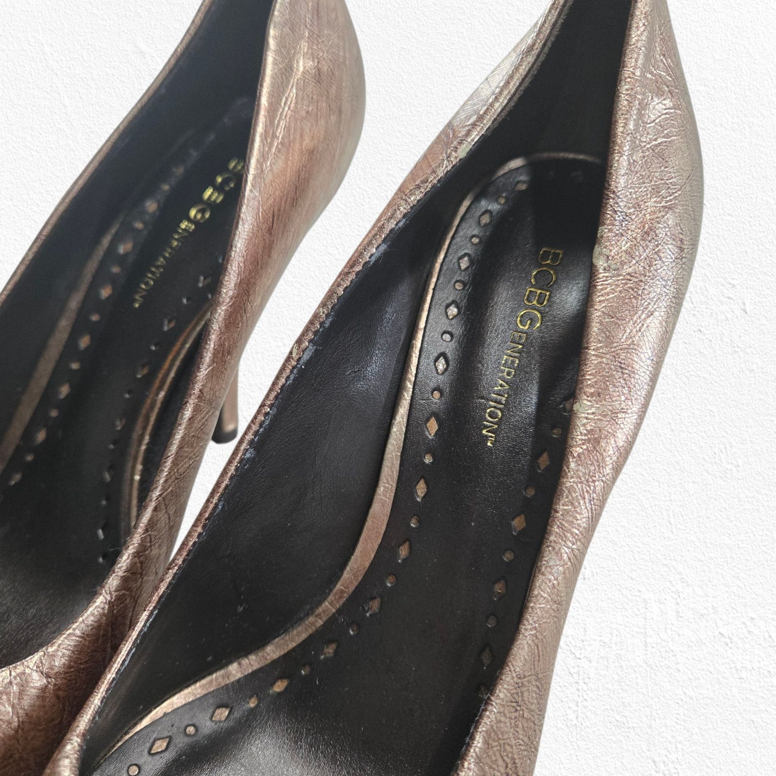 Bcbgmaxazria BCBGeneration Bronze Metallic Peep Toe Stiletto Heels Size 9 Size US 9 / IT 39 - 8 Thumbnail