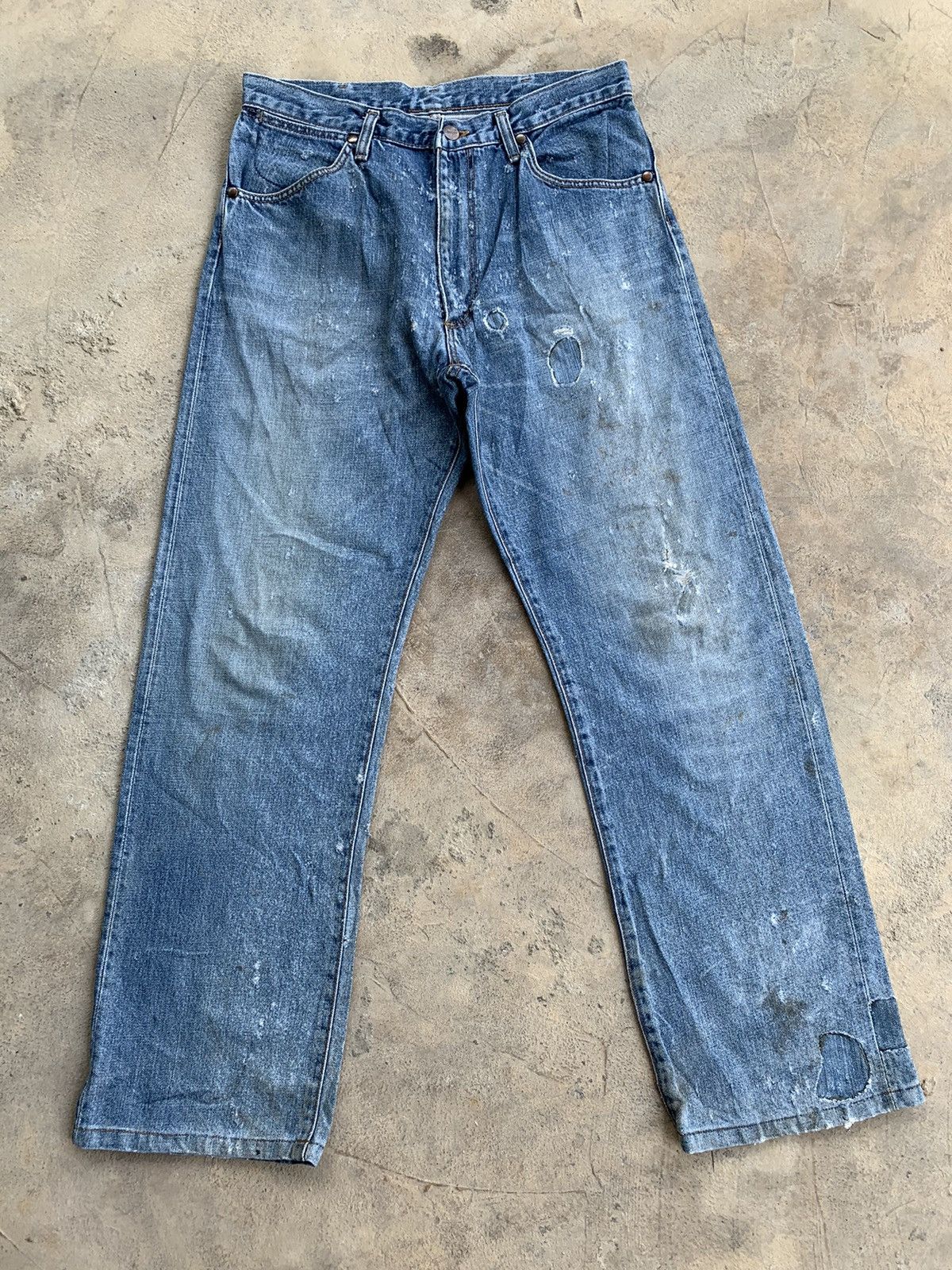 image of Wrangler Baggy Selvedge Distressed Denim in Blue, Men's (Size 31)