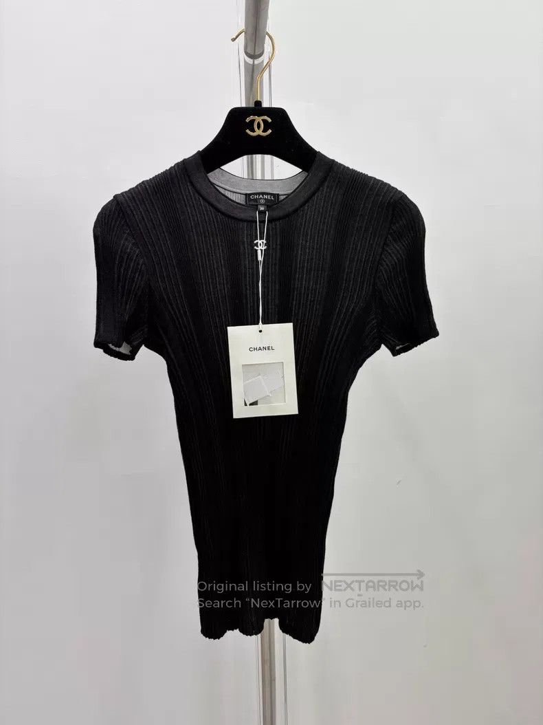 Chanel Chanel Series of knitted black short sleeves Size XS / US 0-2 / IT 36-38 - 1 Thumbnail
