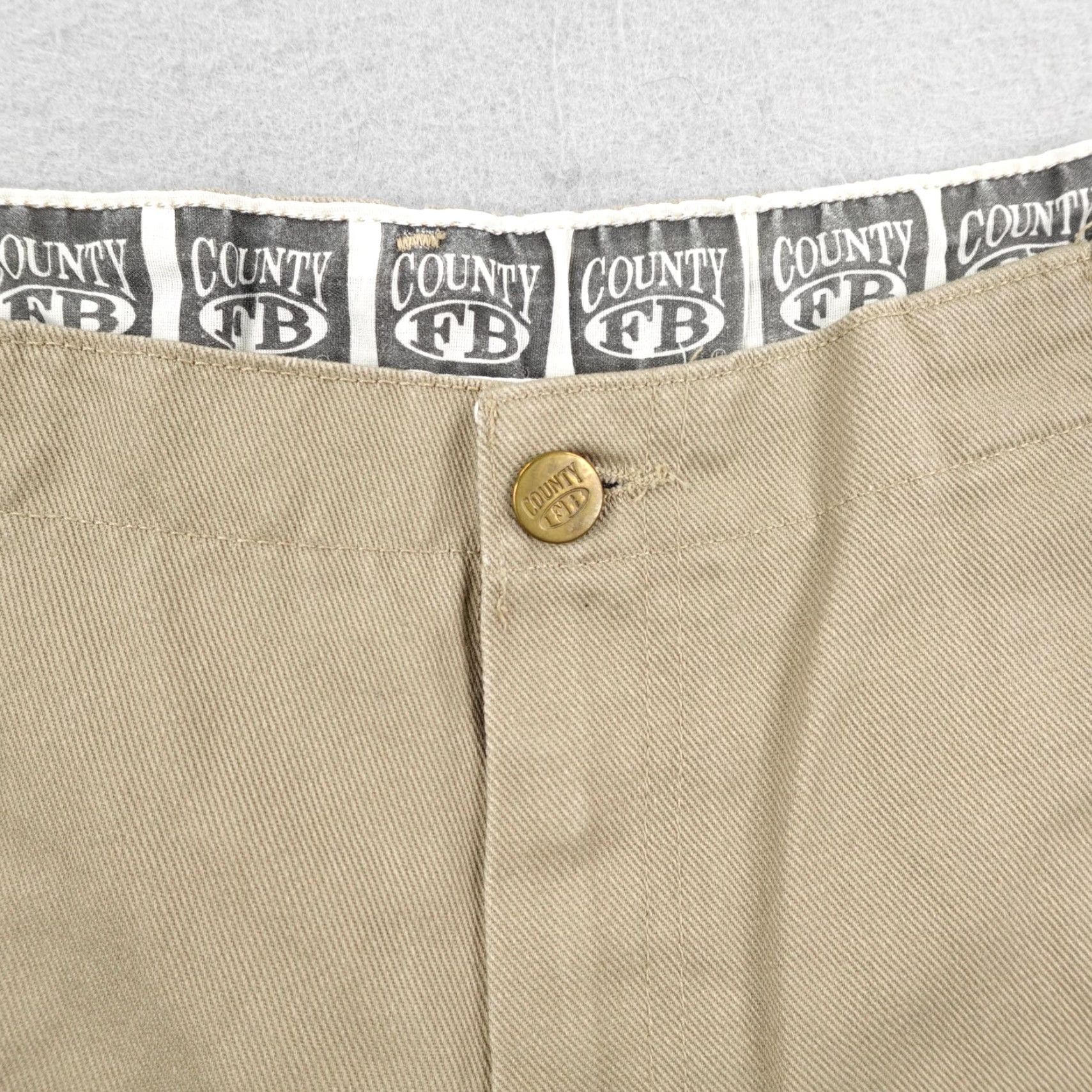 Vintage VINTAGE FB County Shorts Mens 42 Khaki Beige Tan Chino Twill Work Utility Mens 42 Beige Khaki Chino Shorts with Pockets Vintage Size US 42 / EU 58 - 2 Thumbnail