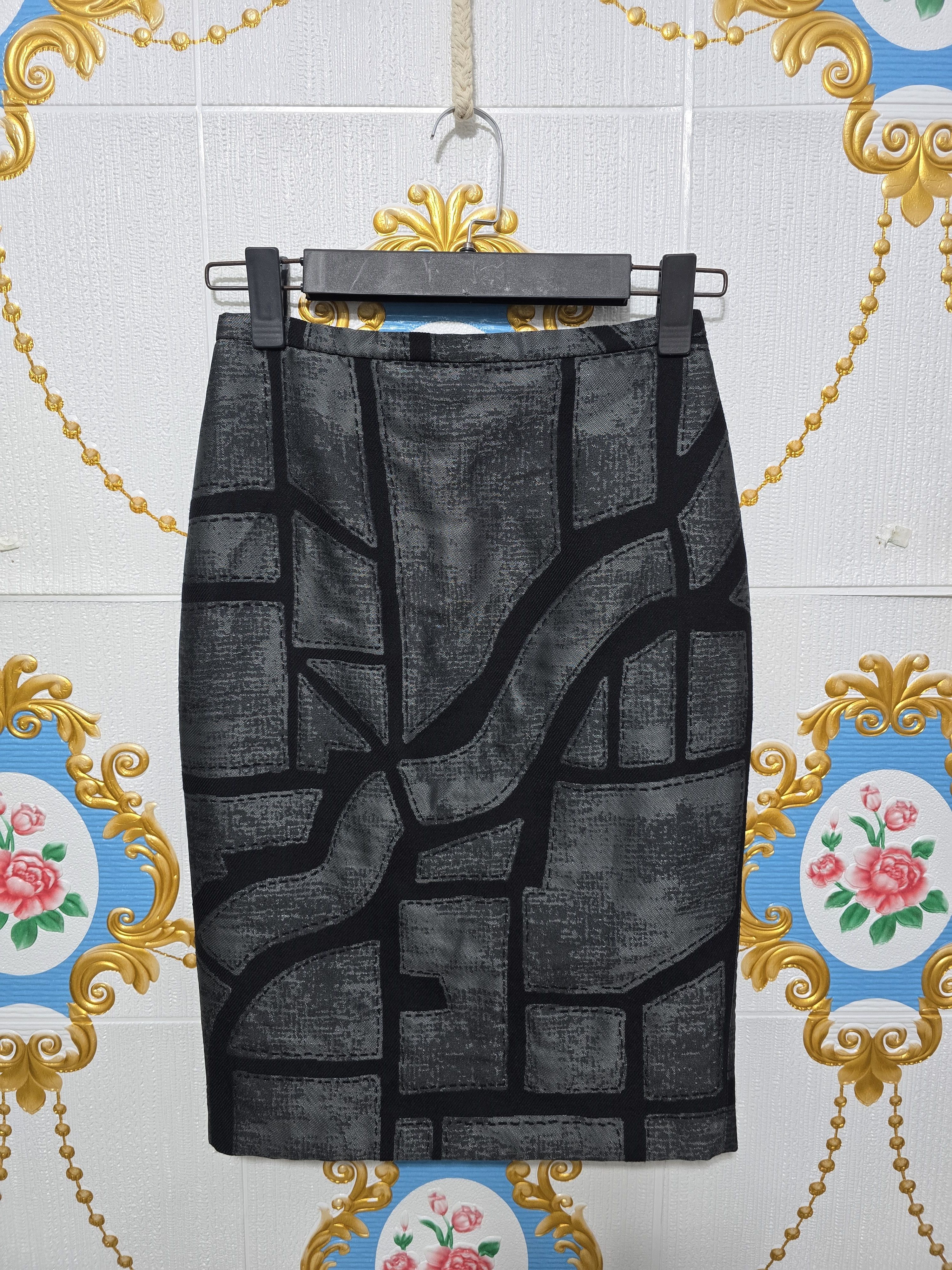 Max Mara MAX MARA x LIU WEI collection NEW condition Size 26" / US 2 / IT 38 - 1 Thumbnail