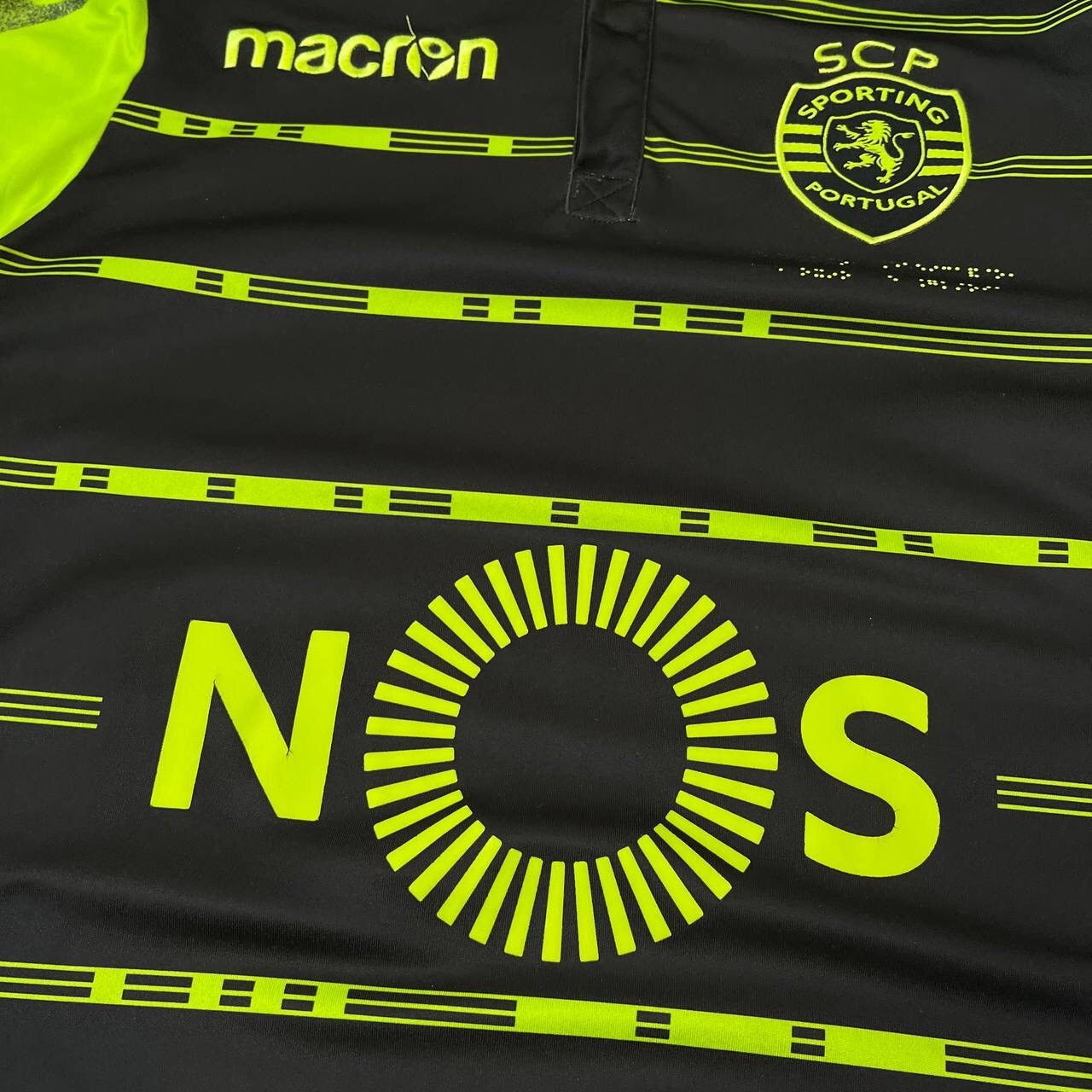 Macron Sporting 2017/2018 Away Football Jersey Soccer T-Shirt Size US S / EU 44-46 / 1 - 18 Thumbnail
