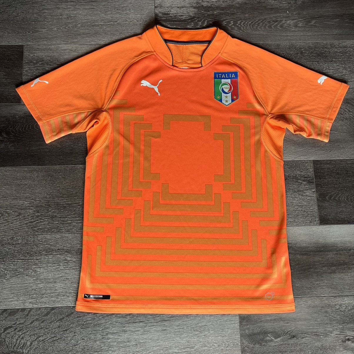 Puma × Vintage Vintage Puma Italy Goalkeeper Third Soccer Jersey 2014/15 Size US M / EU 48-50 / 2 - 1 Thumbnail