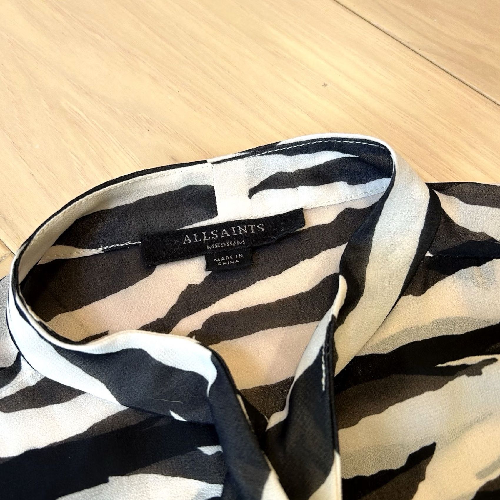 Allsaints VINTAGE AllSaints Toni Zephyr Button Up Shirt Long Sleeve Women's M Black / White Zebra Designer City Workwear Blouse Girls/Boys? Size M / US 6-8 / IT 42-44 - 6 Thumbnail