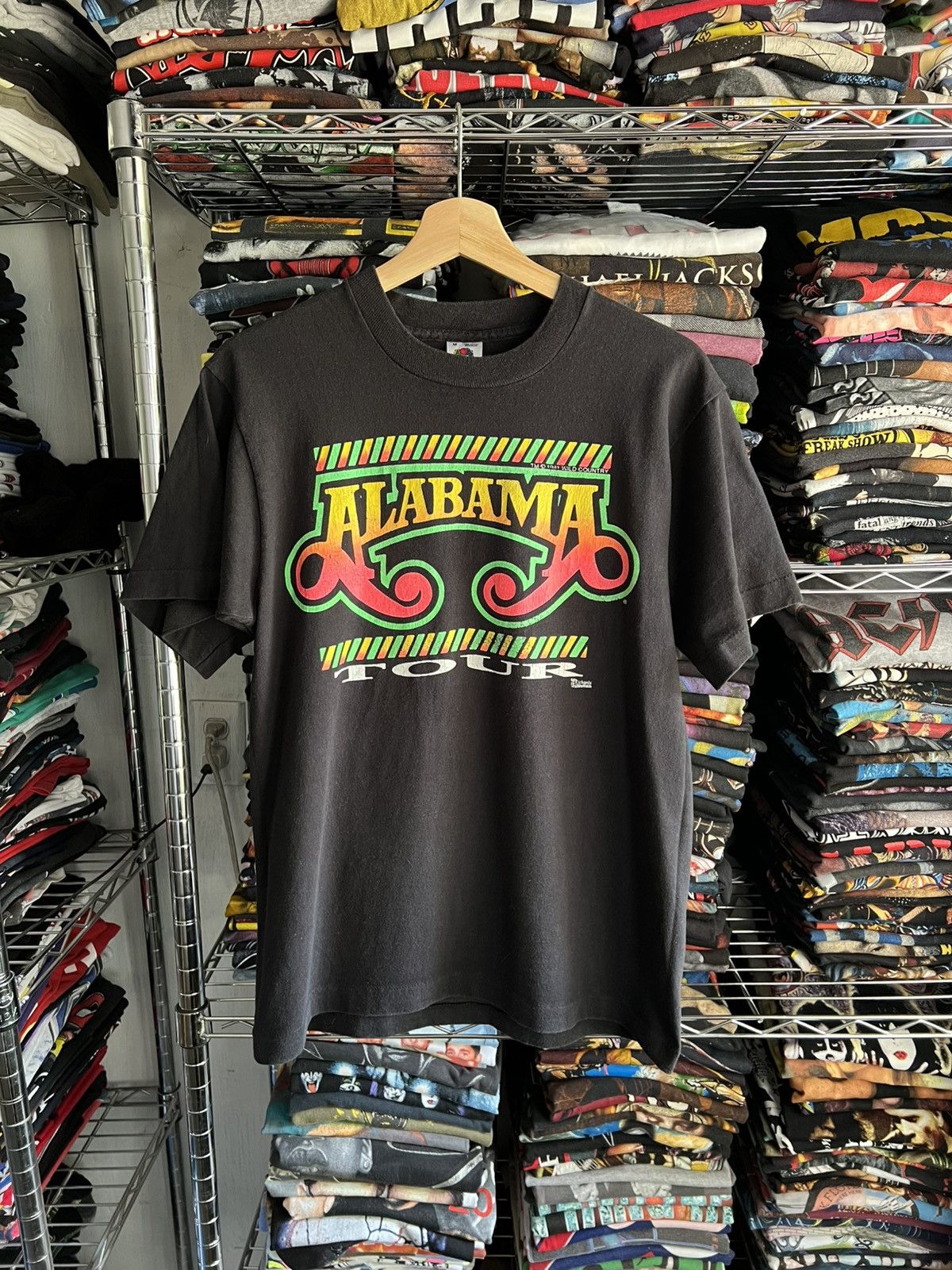 Band Tees 1981 Atlanta Tour You Can Make a World of Difference Tee Size US M / EU 48-50 / 2 - 1 Thumbnail