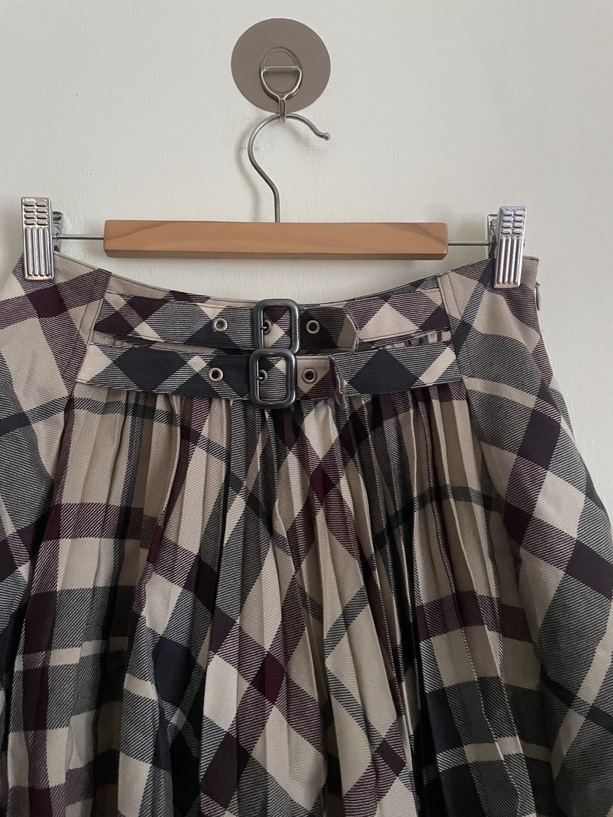 Burberry Burberry Pleated Novacheck Mini Skirt Size 28" / US 6 / IT 42 - 3 Thumbnail