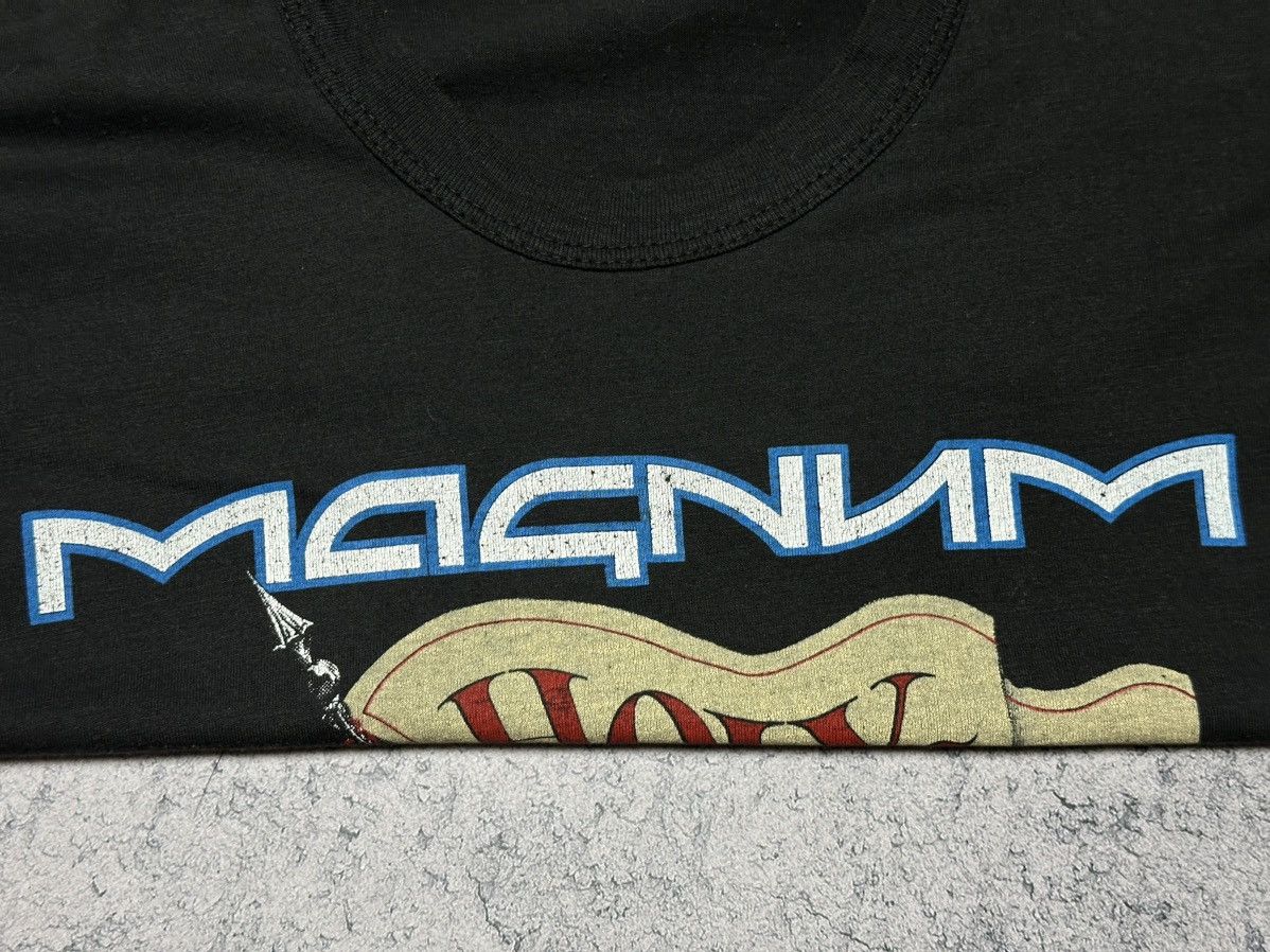 Band Tees Vintage 80s Magnum Holy Rider Tour Rock T-Shirt Size US M / EU 48-50 / 2 - 13 Thumbnail