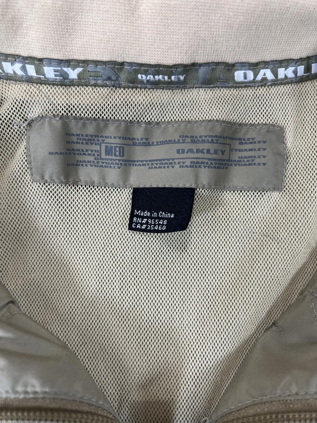 Oakley Vintage Oakley Men's Lightweight Beige Windbreaker Jacket M Size US M / EU 48-50 / 2 - 3 Thumbnail