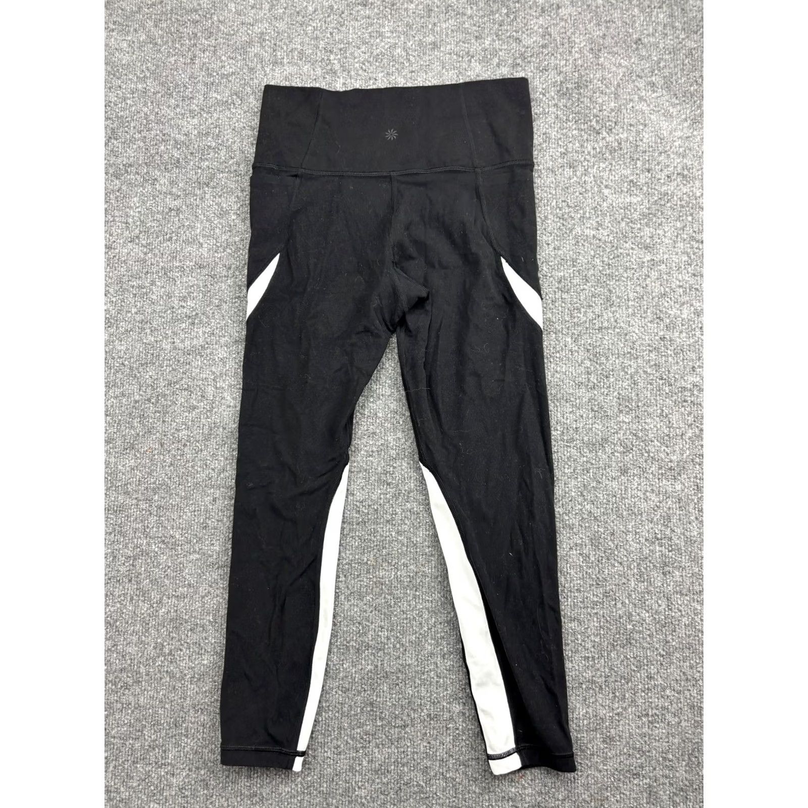 Athleta Athleta Leggings Womens Small Black Salutation Stash Pocket 7/8 Yoga Size 28" / US 6 / IT 42 - 6 Thumbnail