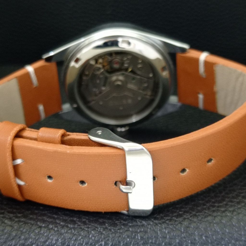 Seiko REFURBISHED VINTAGE SEIKO 5 AUTO JAPAN MENS WATCH a440709 Size 38 - 2 Thumbnail