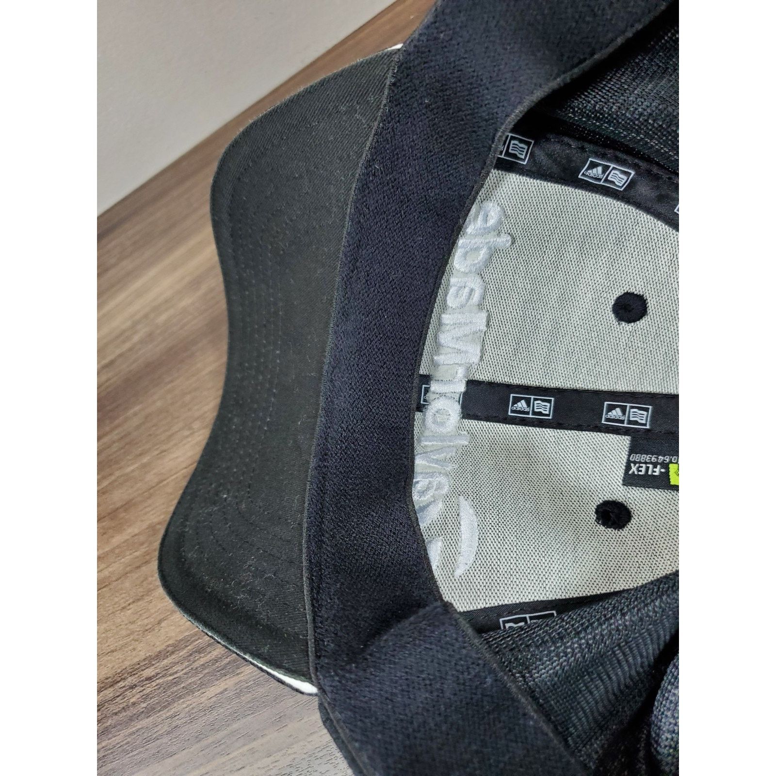 Adidas × TaylorMade TaylorMade R11s Penta Golf Hat Flexfit Cap Stretch Fit L/XL Size ONE SIZE - 9 Thumbnail