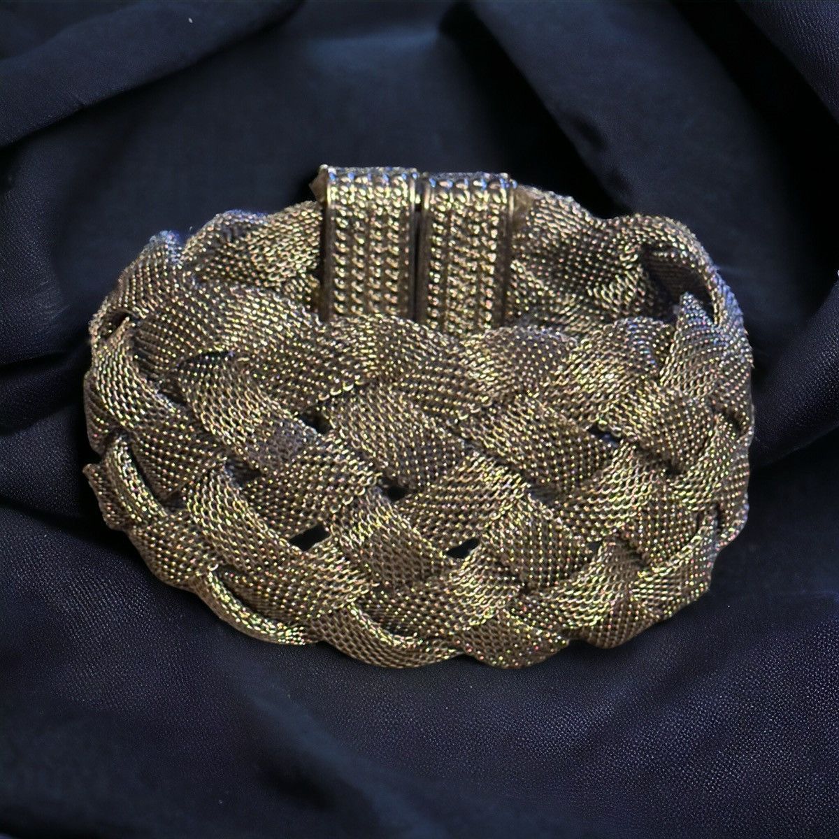 Other Silver tone wide woven mesh braid bracelet Size ONE SIZE - 1 Thumbnail
